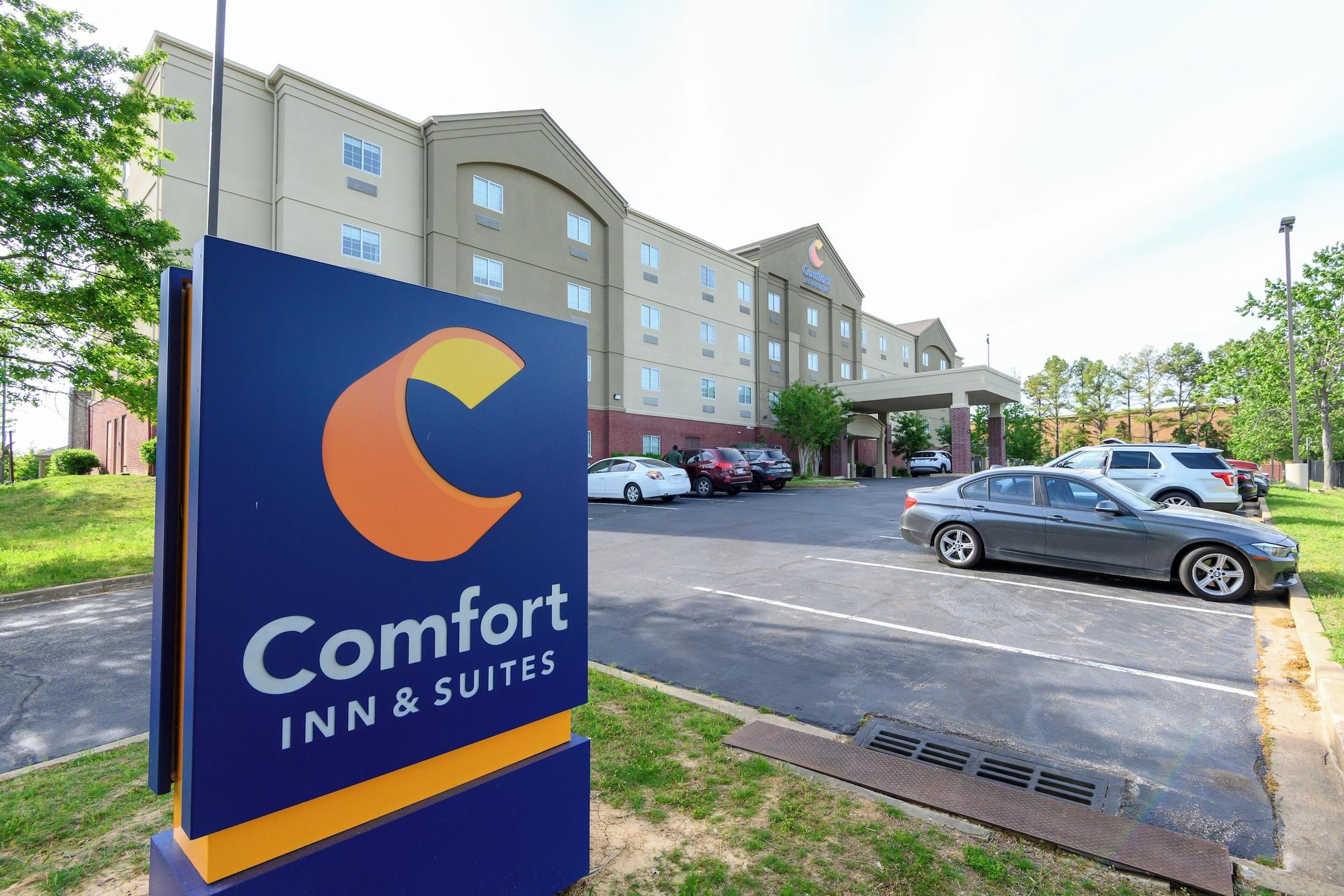 Vista Exterior Comfort Inn & Suites Memphis Germantown