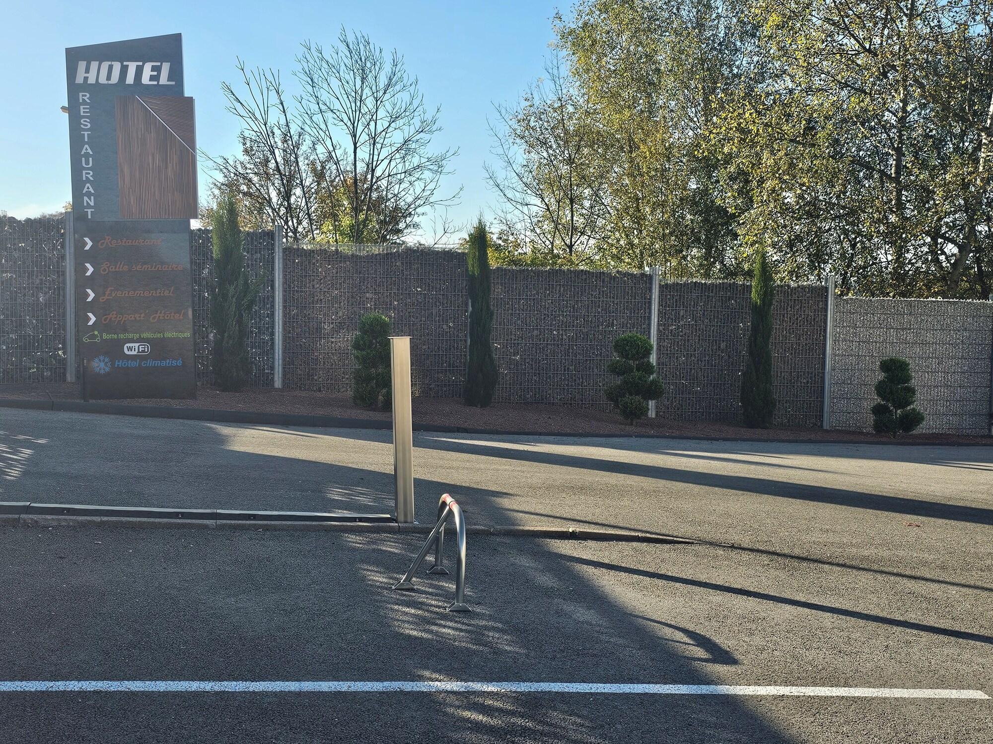 Vista Exterior Val Hôtel Montbéliard Sud