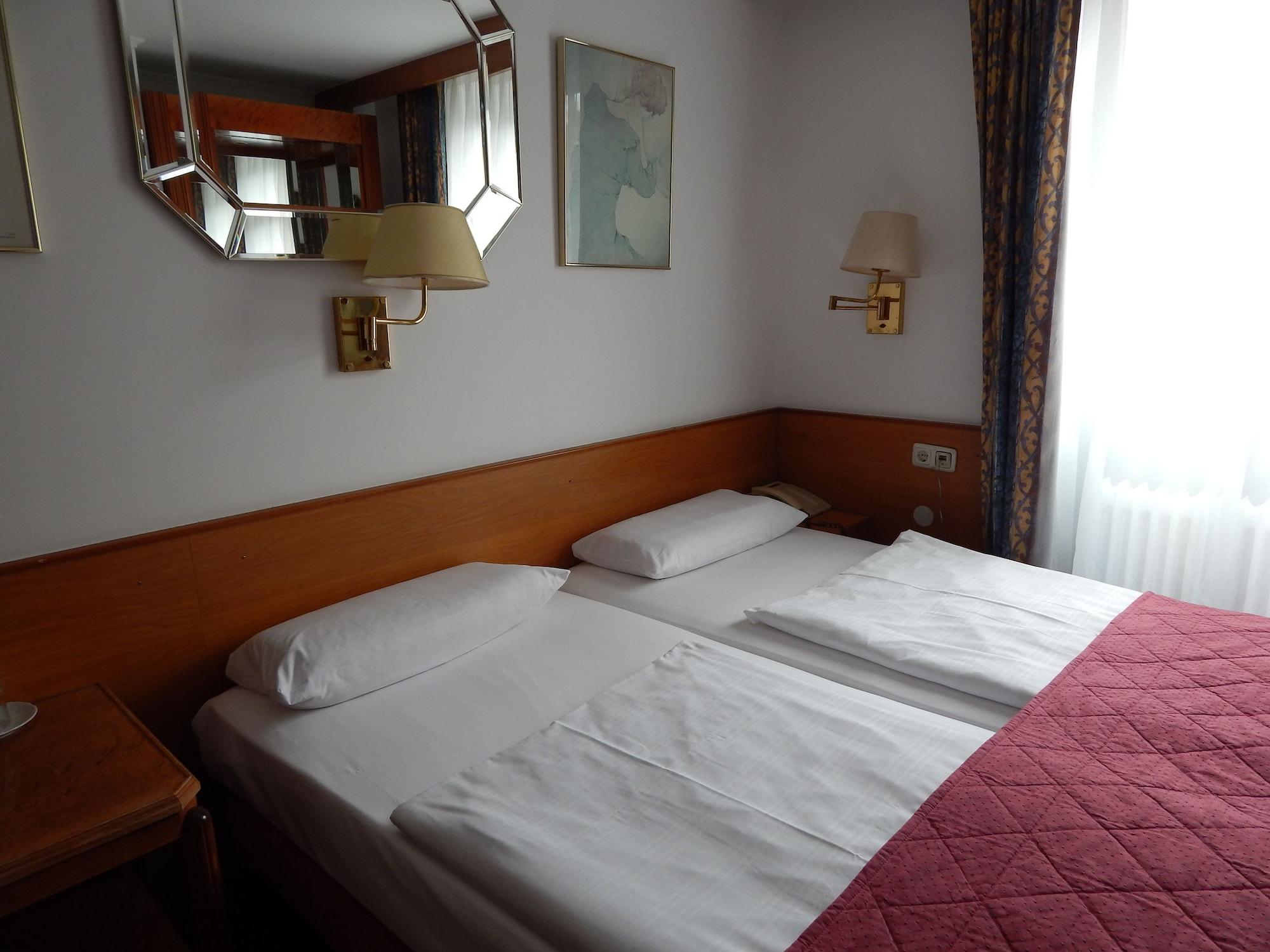Set de Habitación Montree Hotel