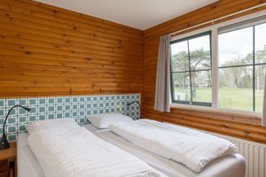 Alquiler Vacacional - Wooden Bungalow With Dishwasher, 3 km. van Putten