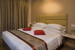 Alojamiento - Hotel CR Grande