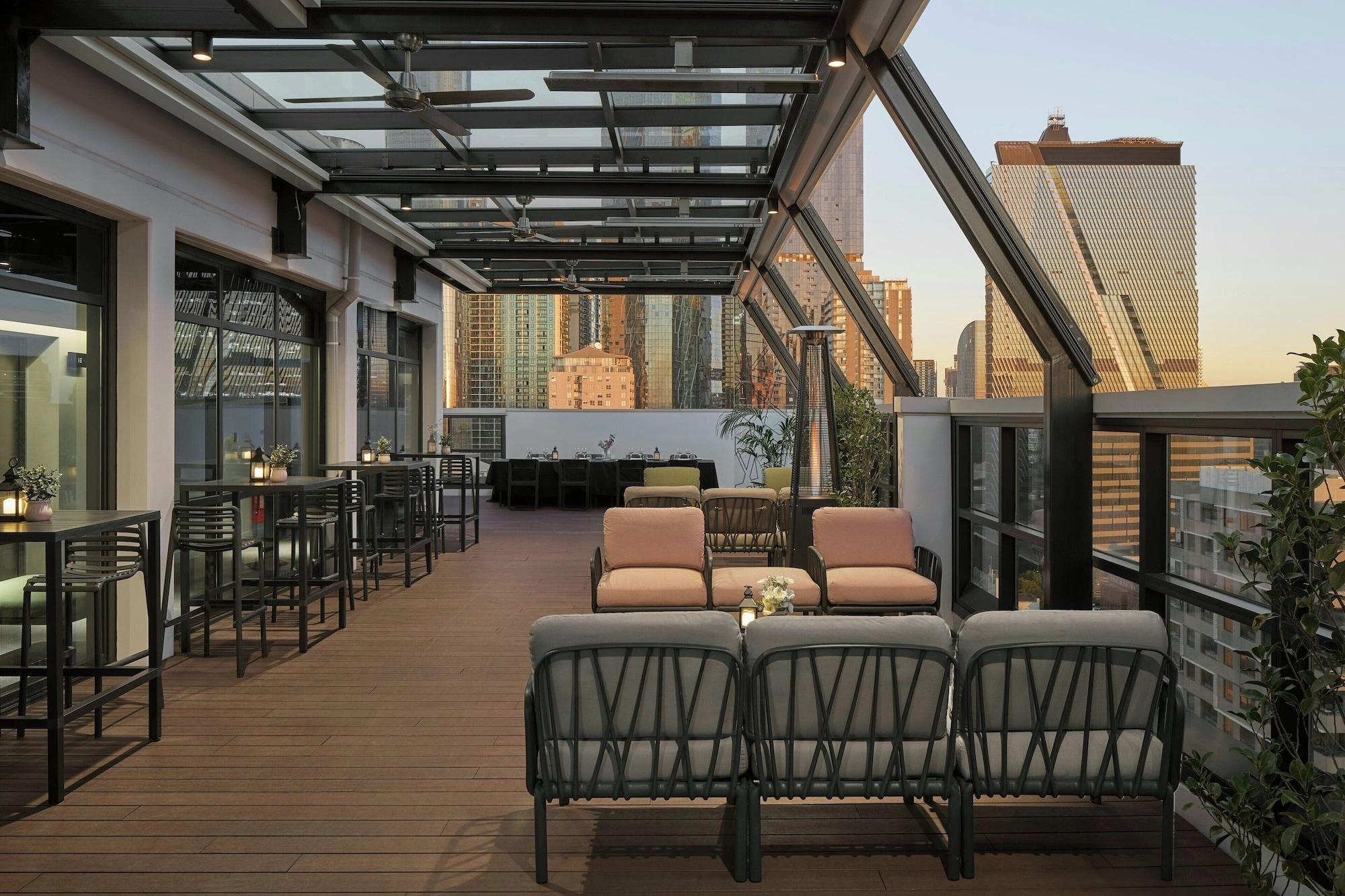 Bar/Salón Courtyard By Marriott Melbourne Flagstaff Gardens