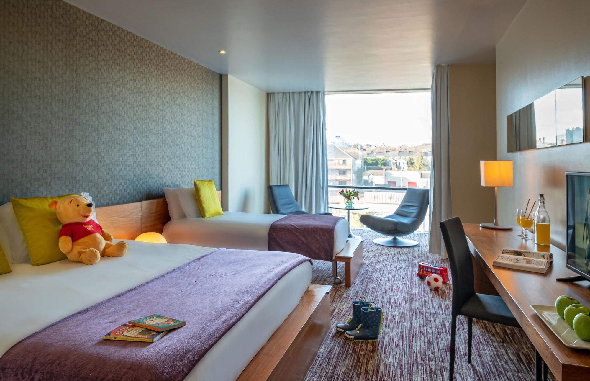 Varios The D Hotel