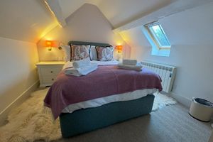 Alquiler Vacacional - Welcoming 1 bedroom cottage with WiFi in charming Broadway