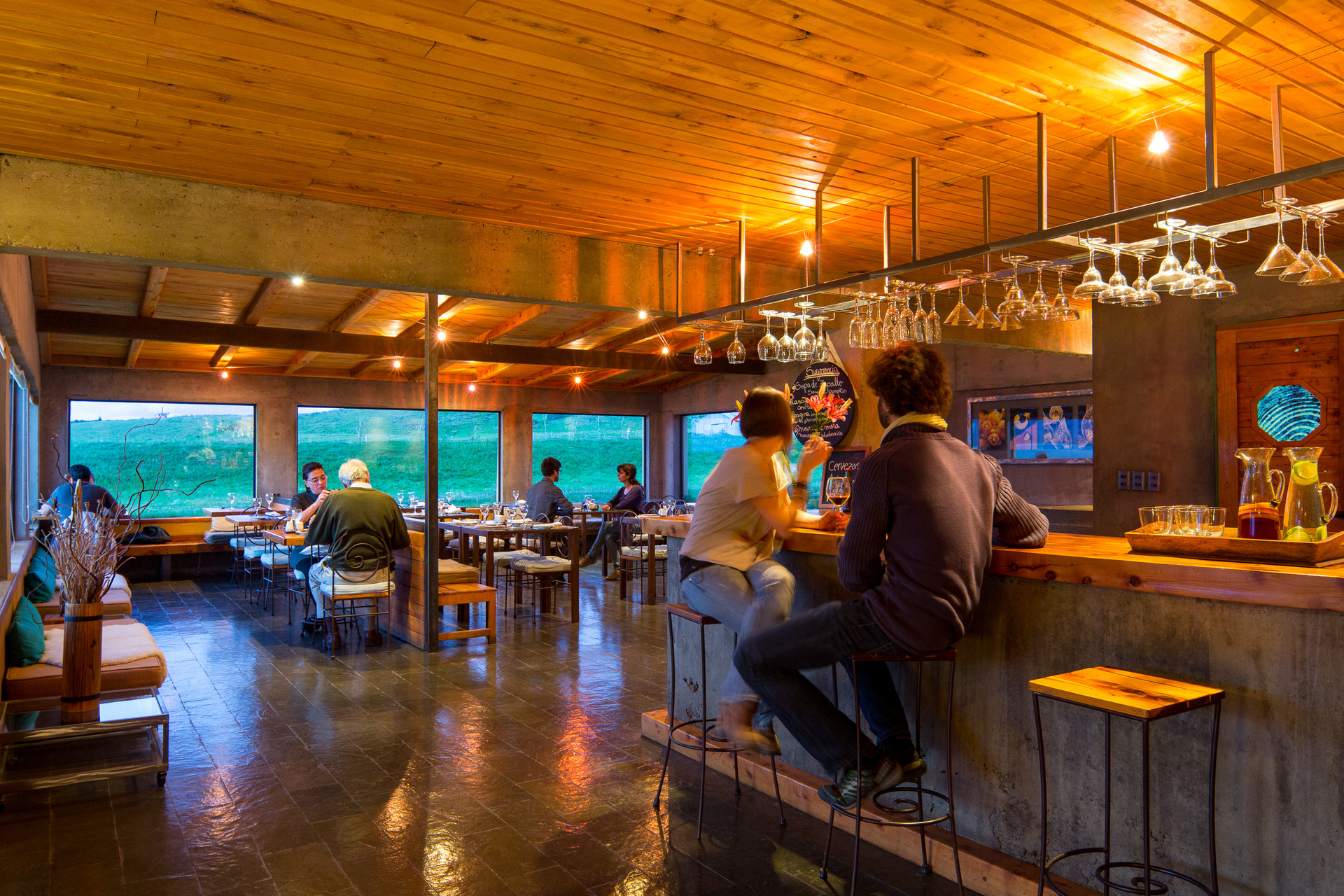 Bar/Lounge Altiplánico Puerto Natales