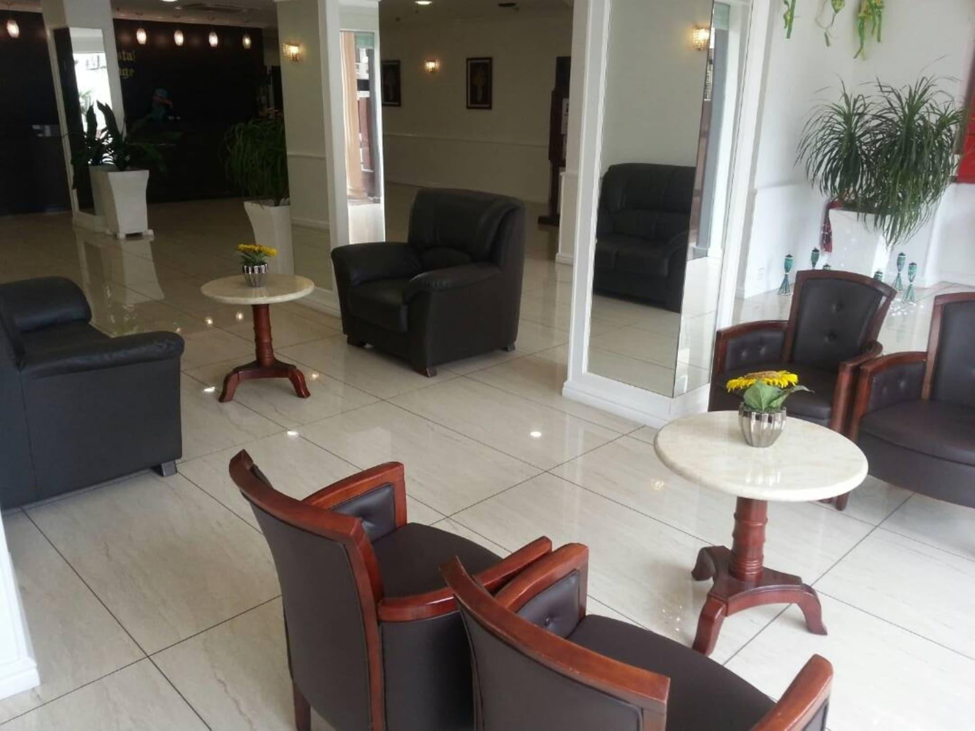 Vista Lobby Crystal Lodge