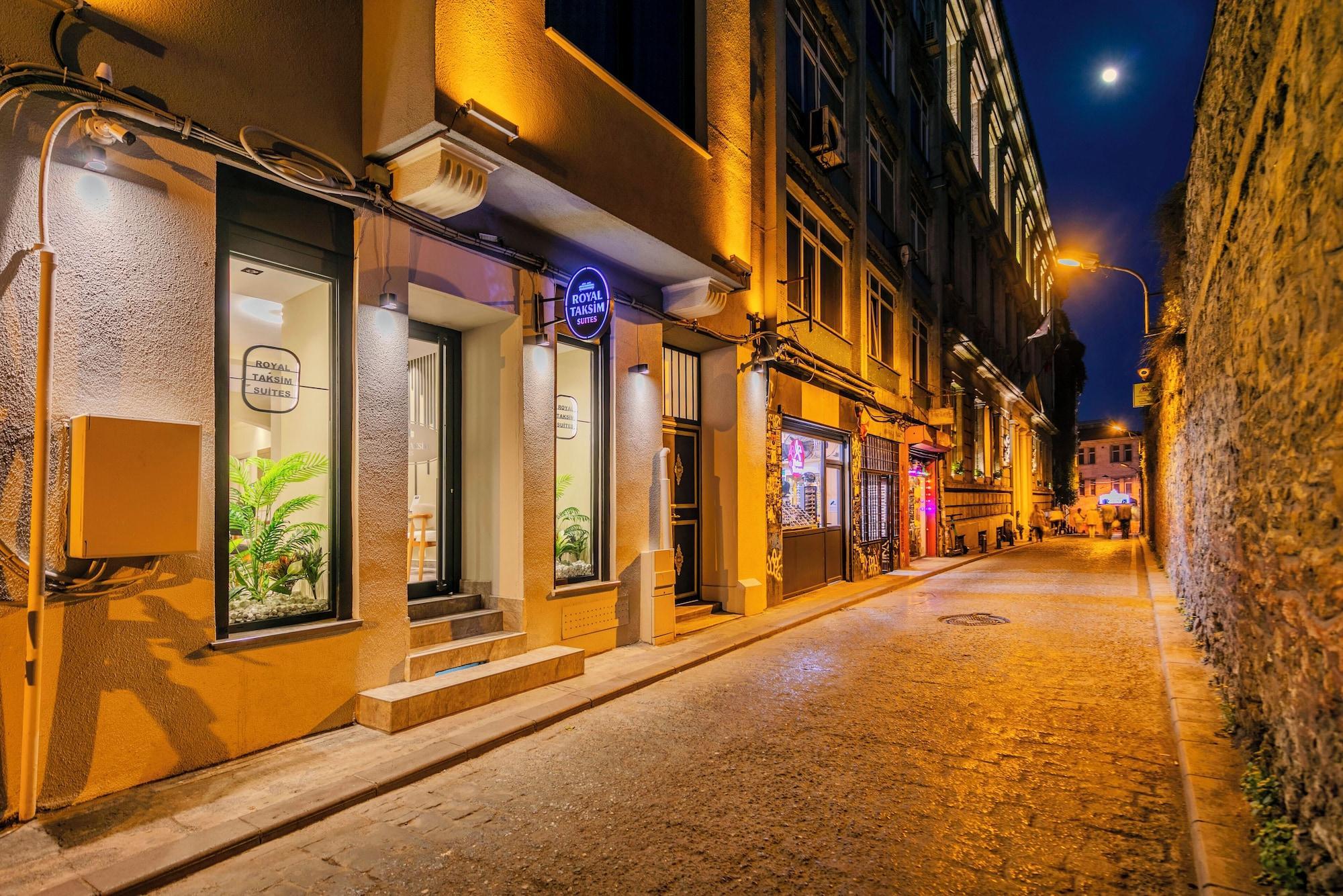 Vista Exterior Royal Taksim Suites