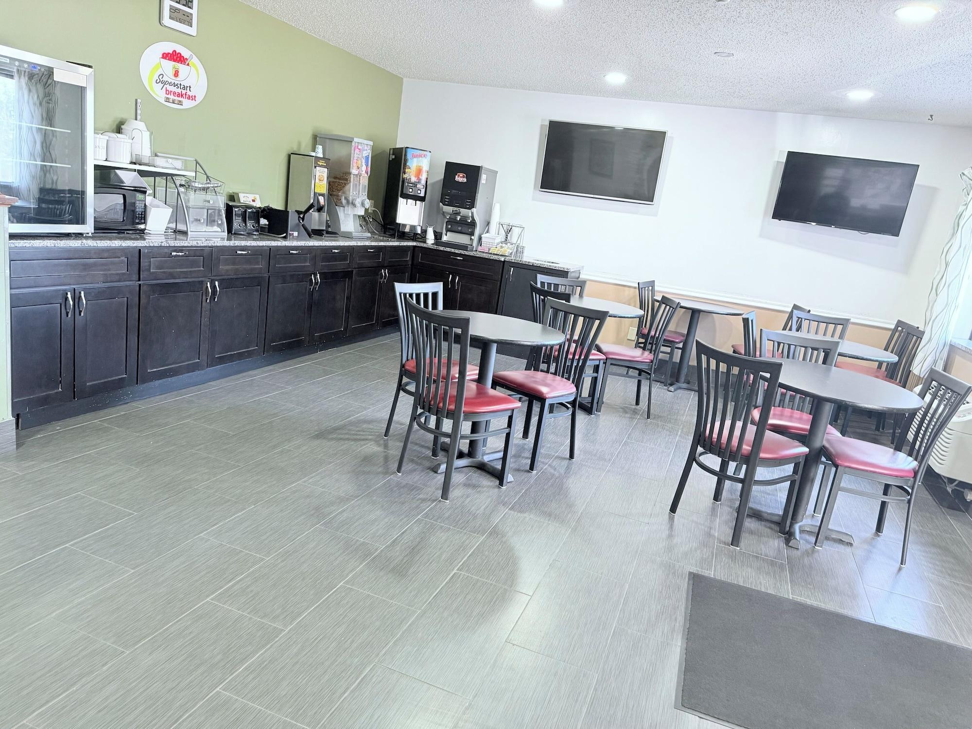 Restaurant Super 8 by Wyndham Fond Du Lac
