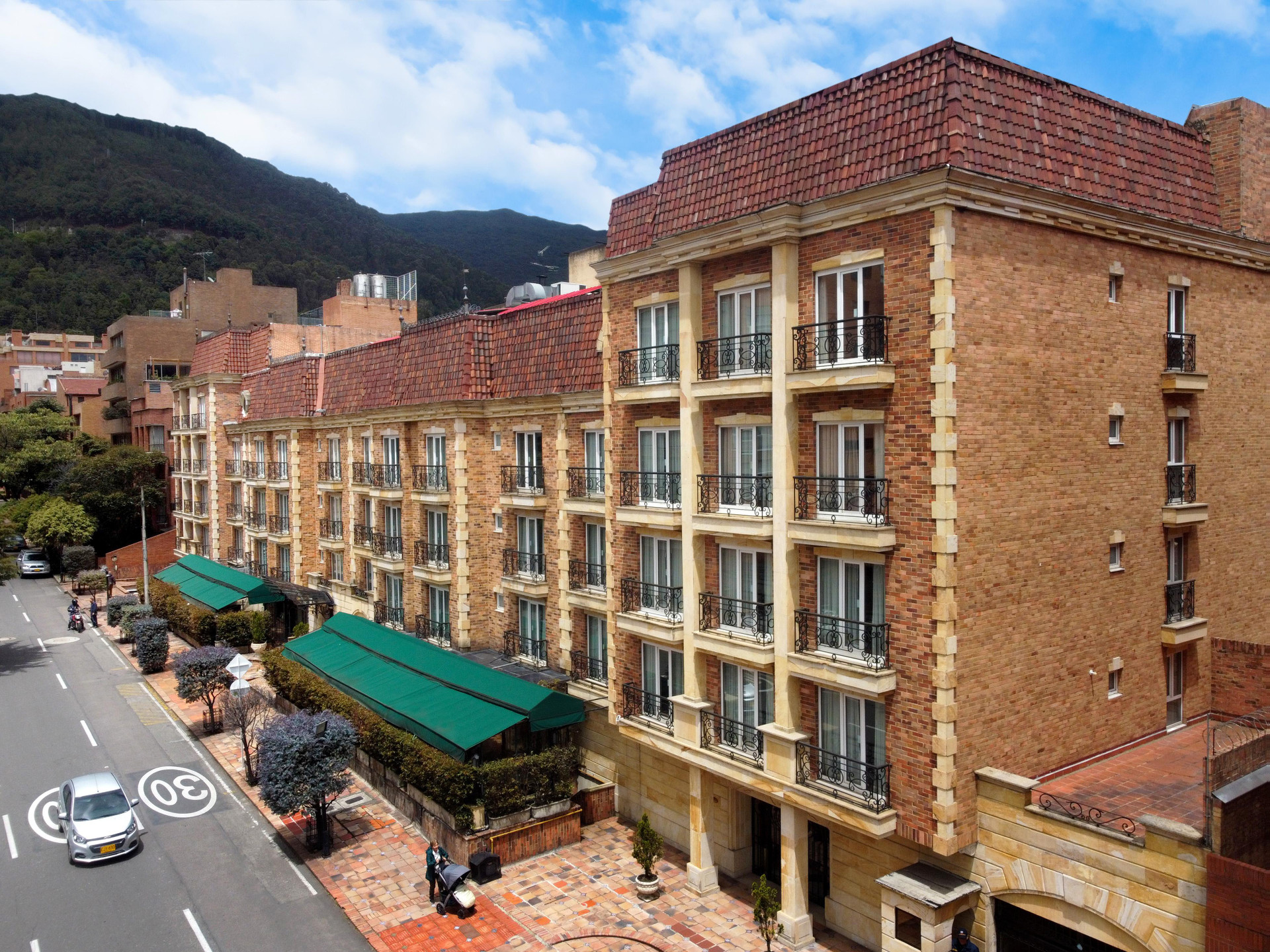 Vista Exterior Hotel Windsor House Inn By GEH Suite