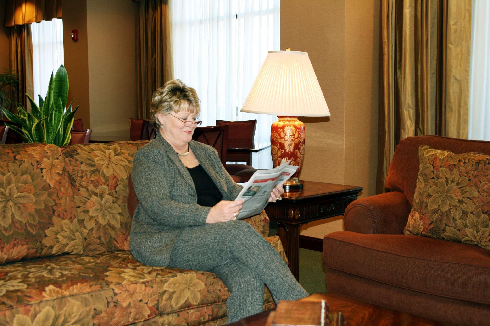 Vista Lobby Hampton Inn Calera