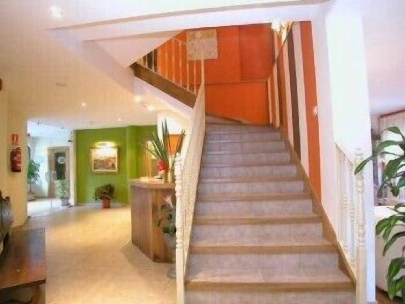 Vista Lobby Hotel Cosgaya