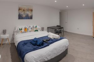 Alquiler Vacacional - Spacious 2-Bed Apartment by Prymeo – Leicester City Centre Stay
