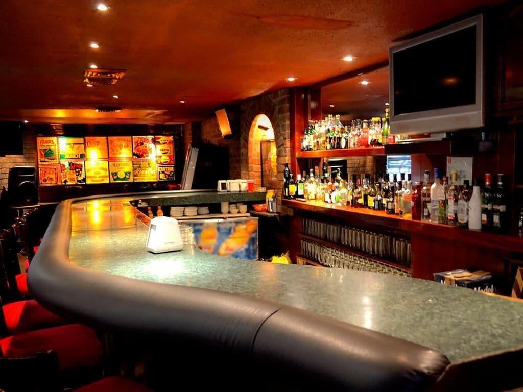 Bar/Salón HOTEL BRISA