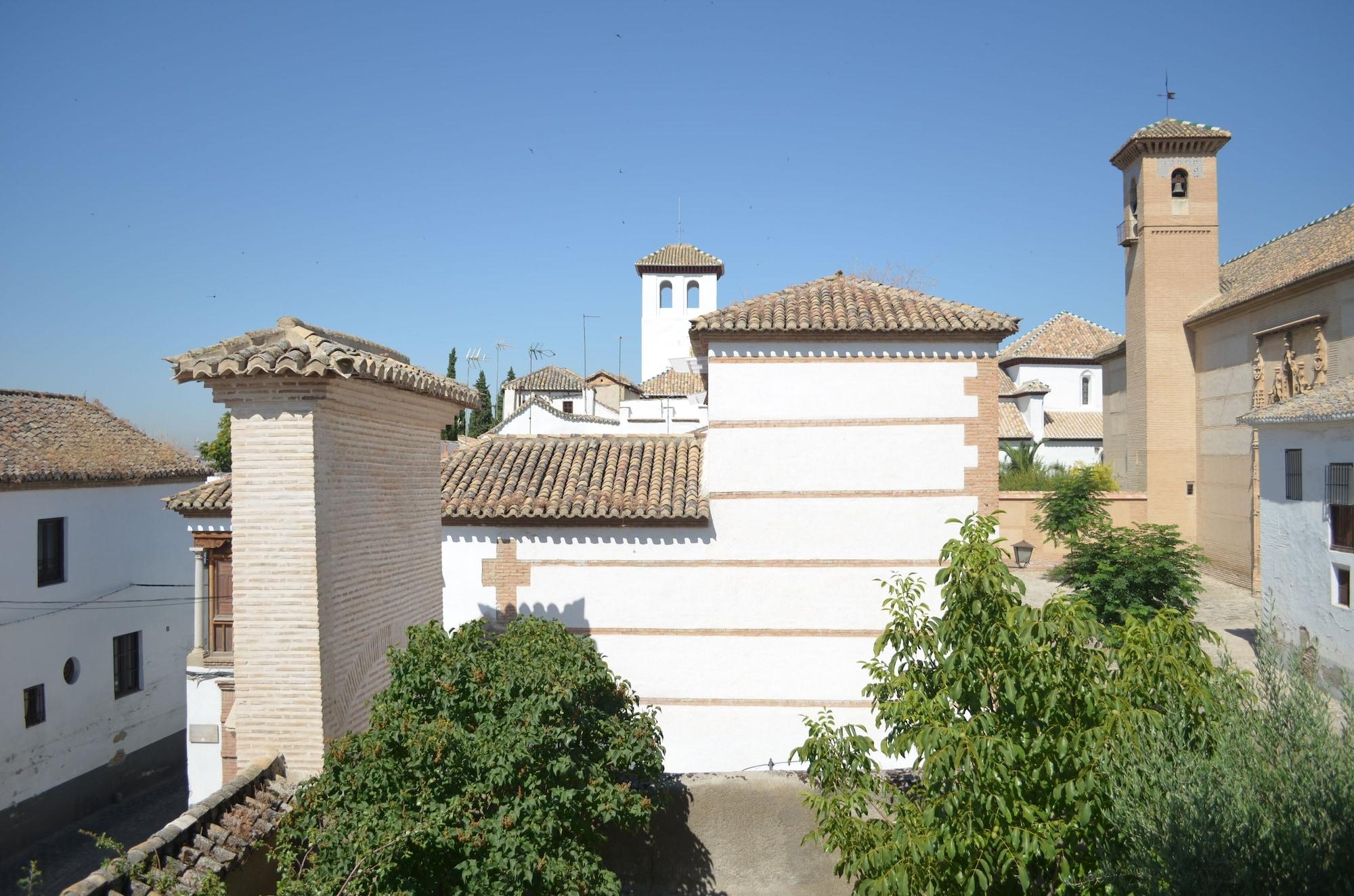 Vista Exterior Santa Isabel la Real Hotel