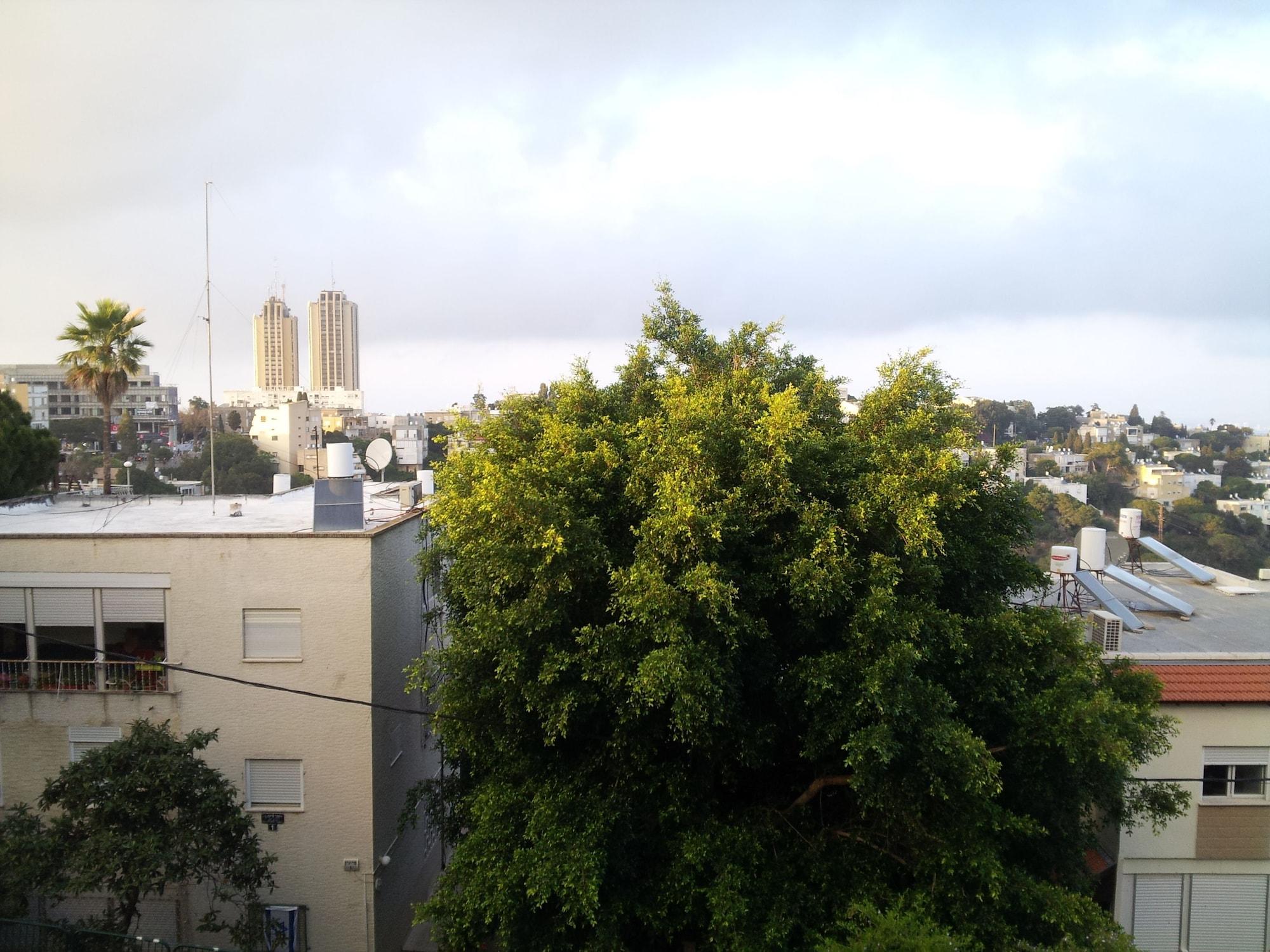 Vista Exterior Marom Carmel Center Apartments