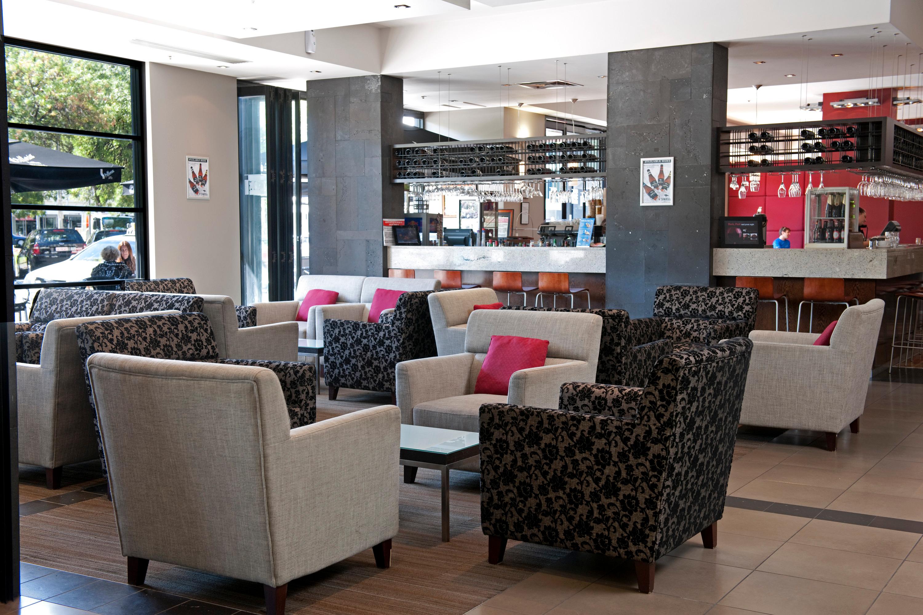Bar/Salón Mantra Hindmarsh Square Adelaide