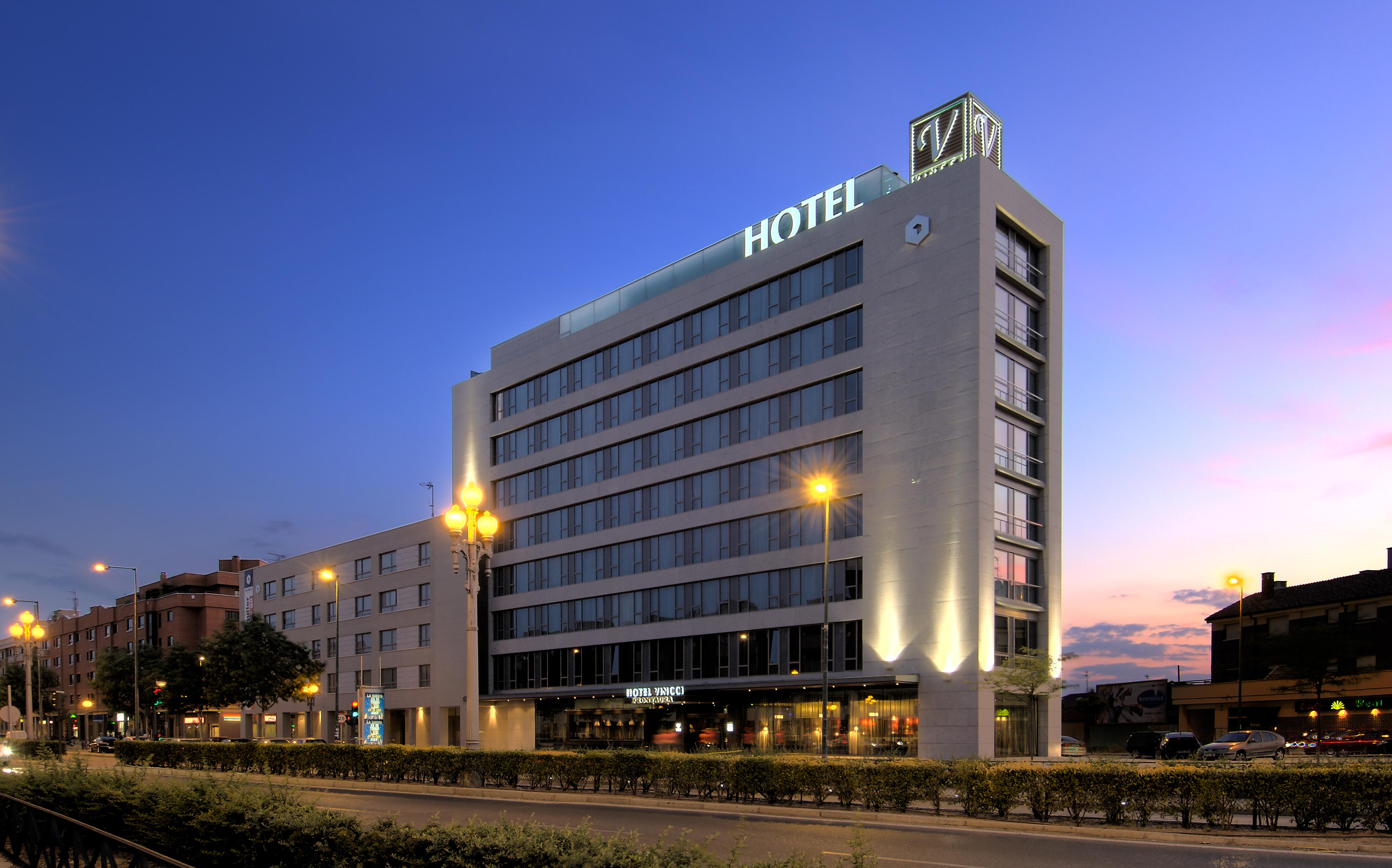 Vista Exterior Hotel Vincci Frontaura