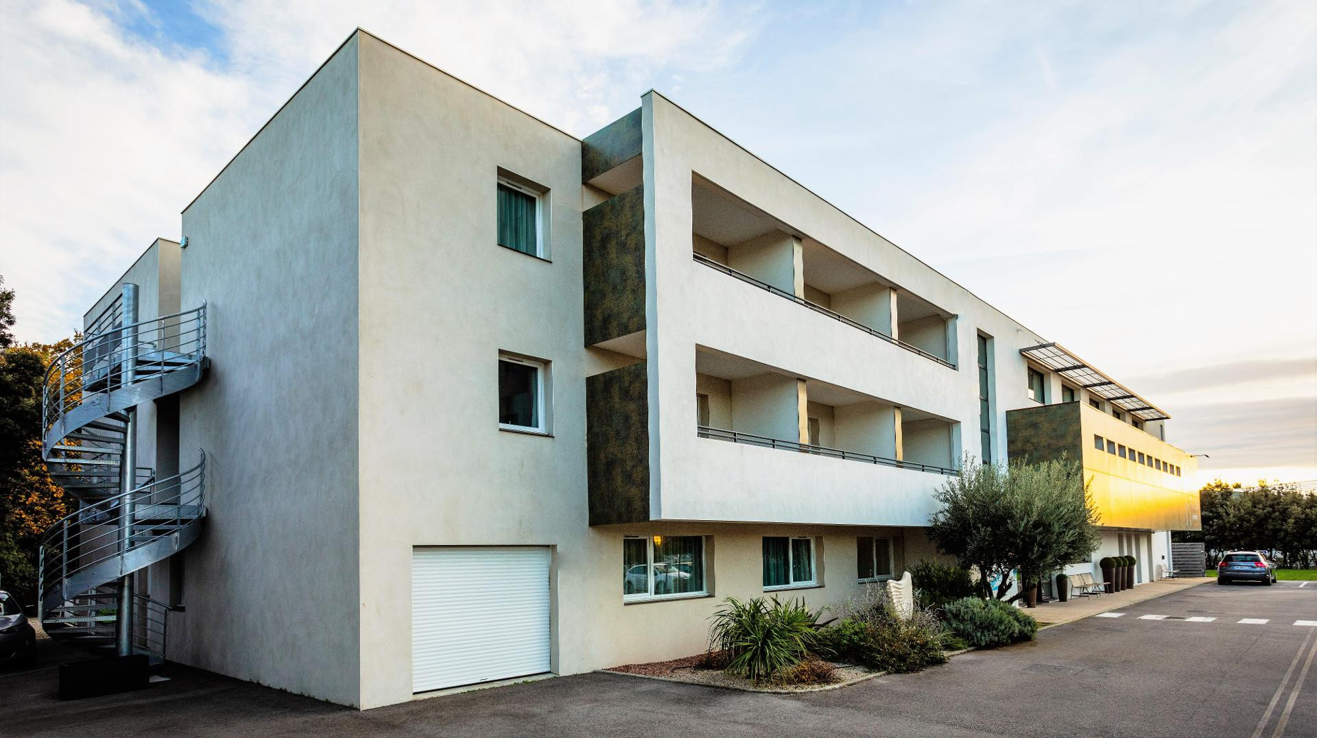 Vista Exterior Cit’Hotel Forme Hotel