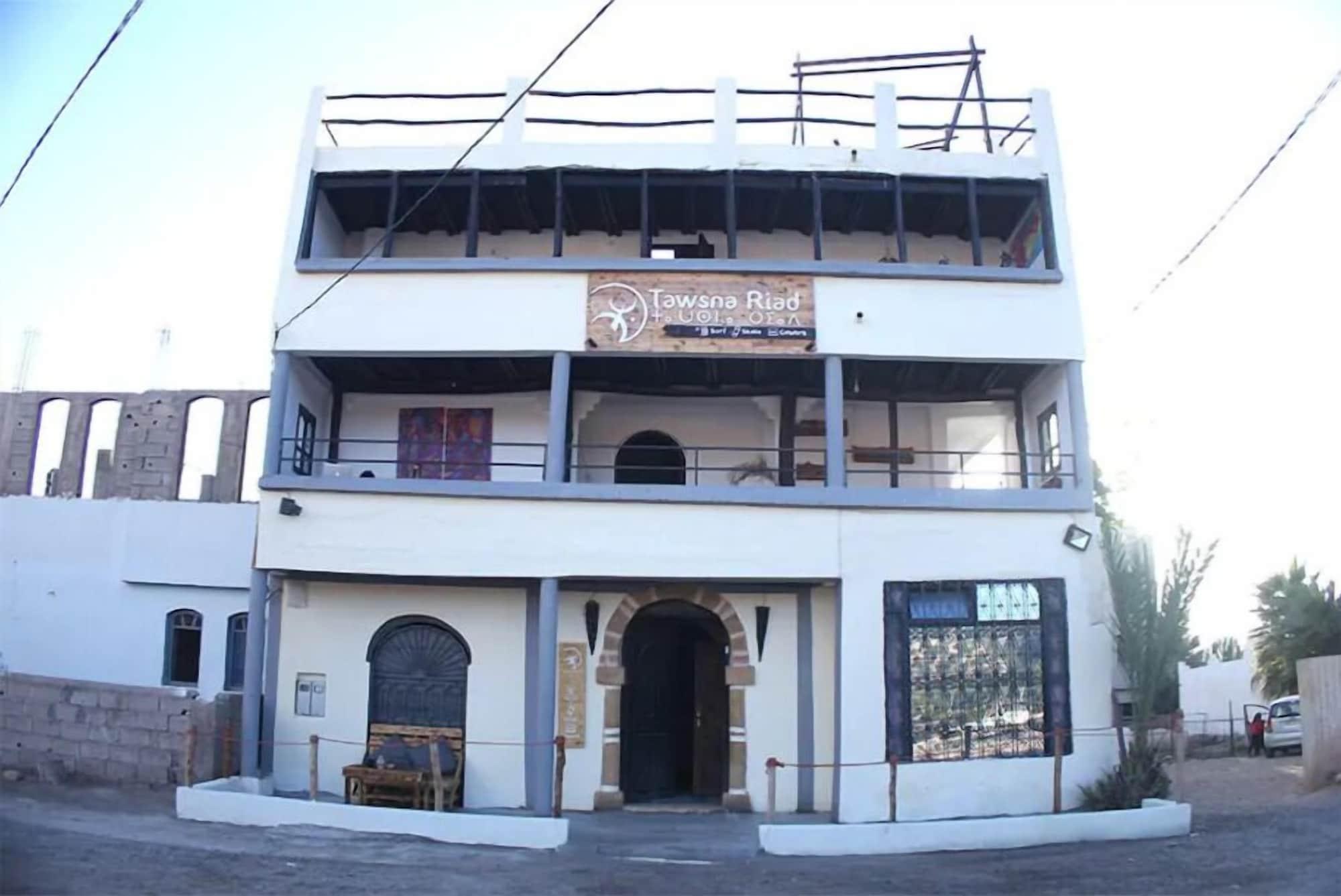 Vista Exterior Tawsna Riad