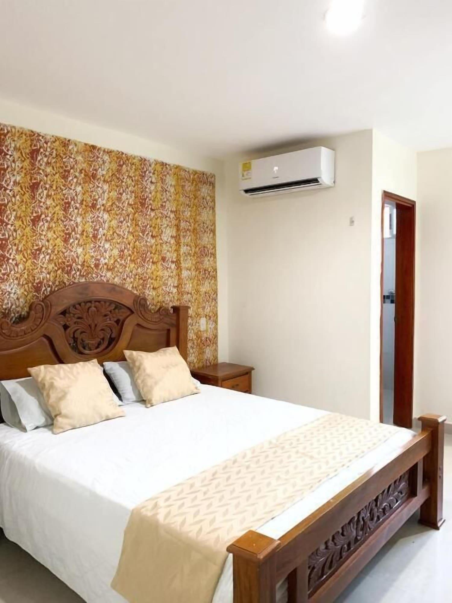 Habitación Hotel Continental Plaza