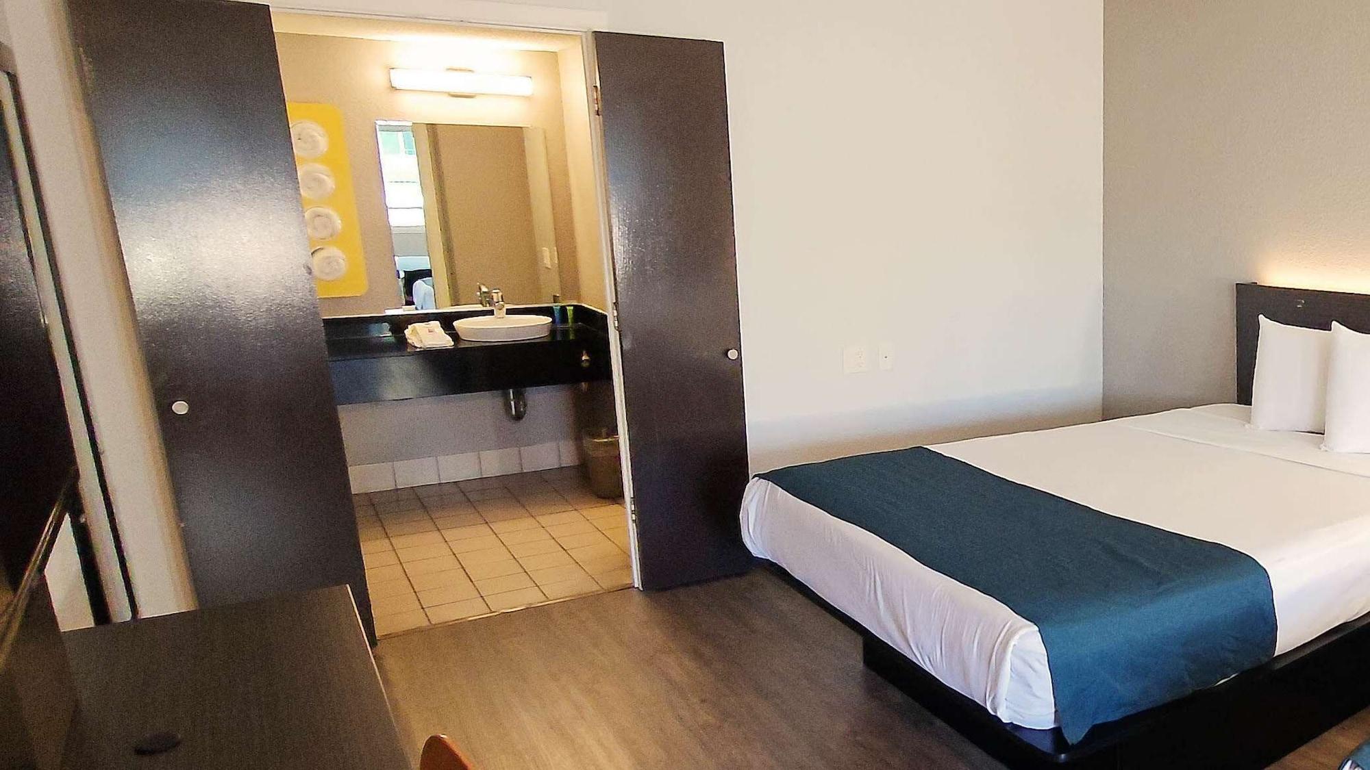 Habitación Motel 6 Anaheim Maingate