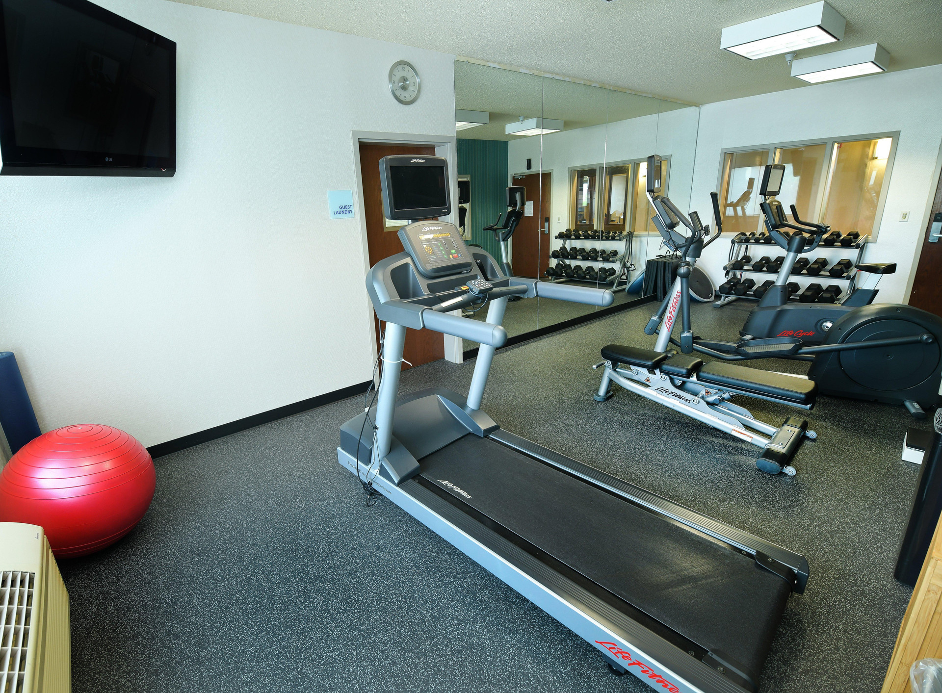 Instalaciones Recreativas Holiday Inn Express Hotel & Suites Grand Forks by IHG