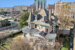 Alojamiento - Hassinger Daniels Guest House