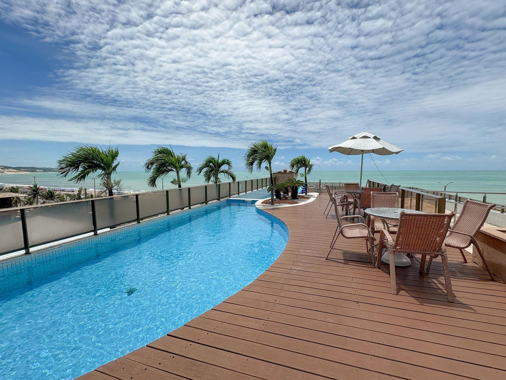 Vista Piscina MoviHosts Mirador em Ponta Negra