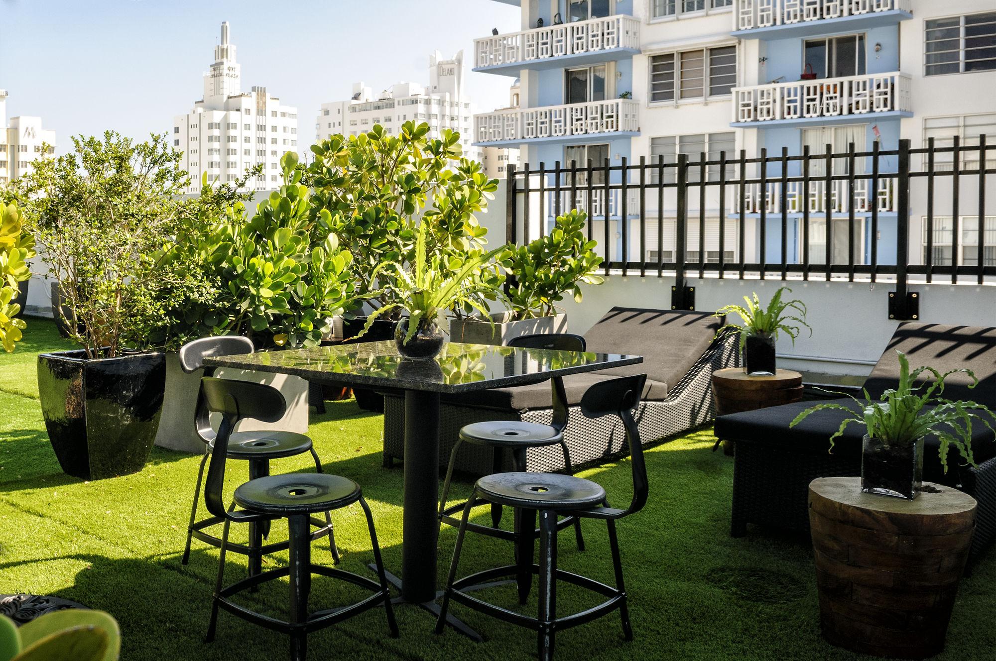 Hotel Lincoln Arms Suites