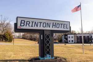 Alojamiento - Brinton Suites