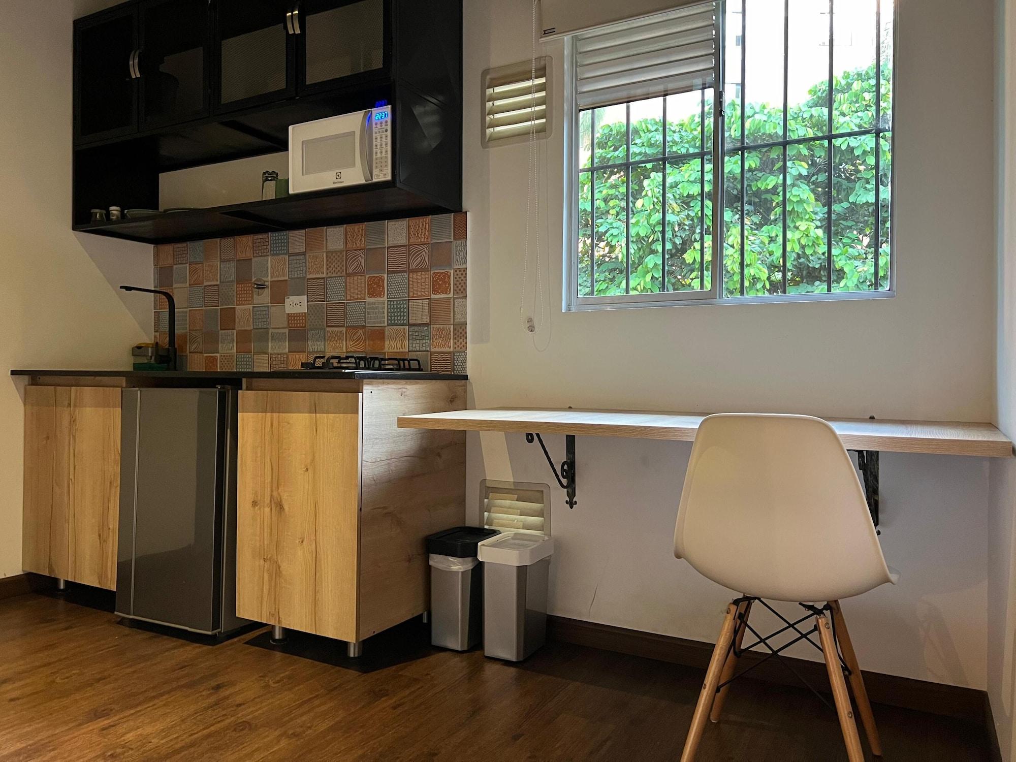 Equipamiento de Habitación Frontera by Roots Rentals