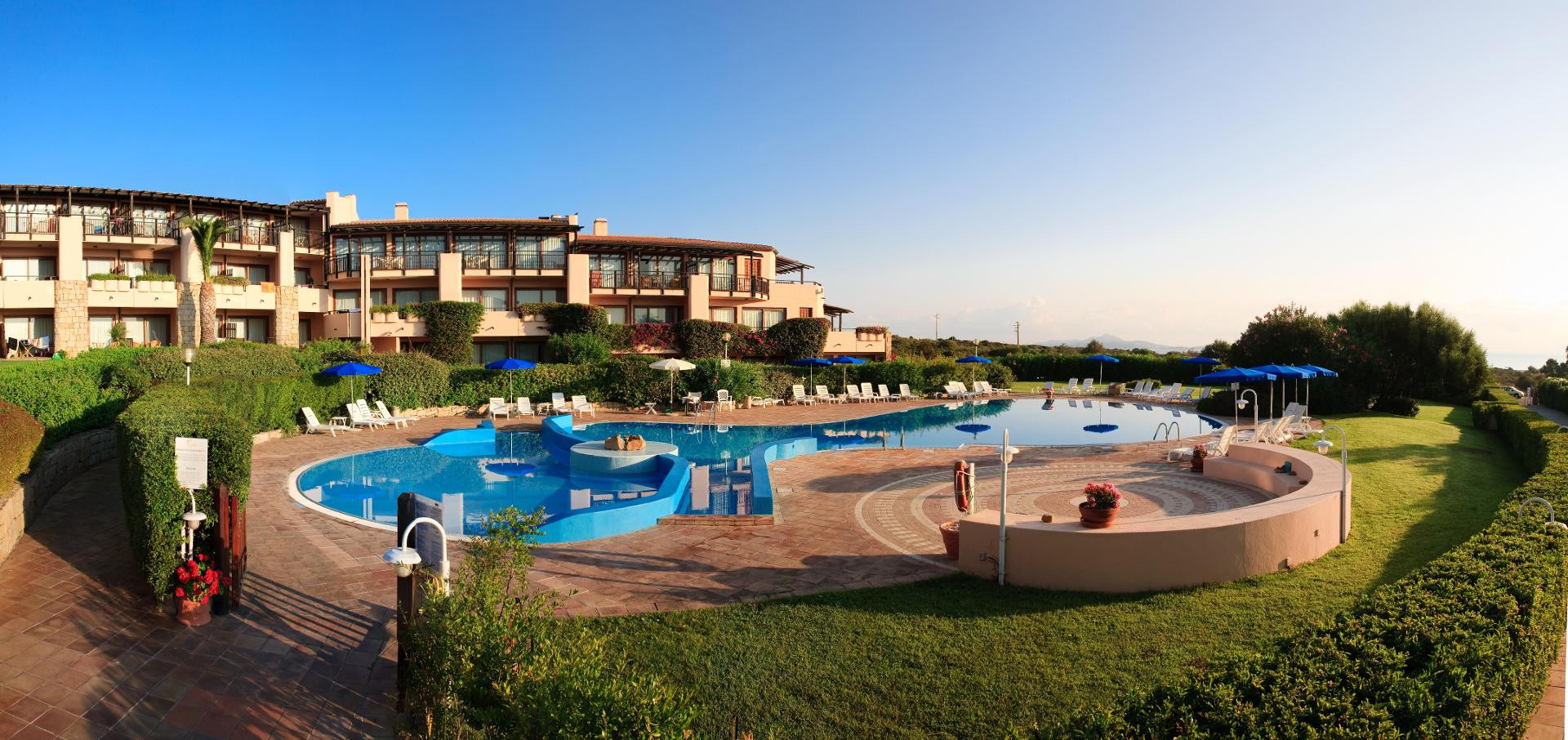 Vista Exterior Swadeshi Sporting Hotel Tanca Manna