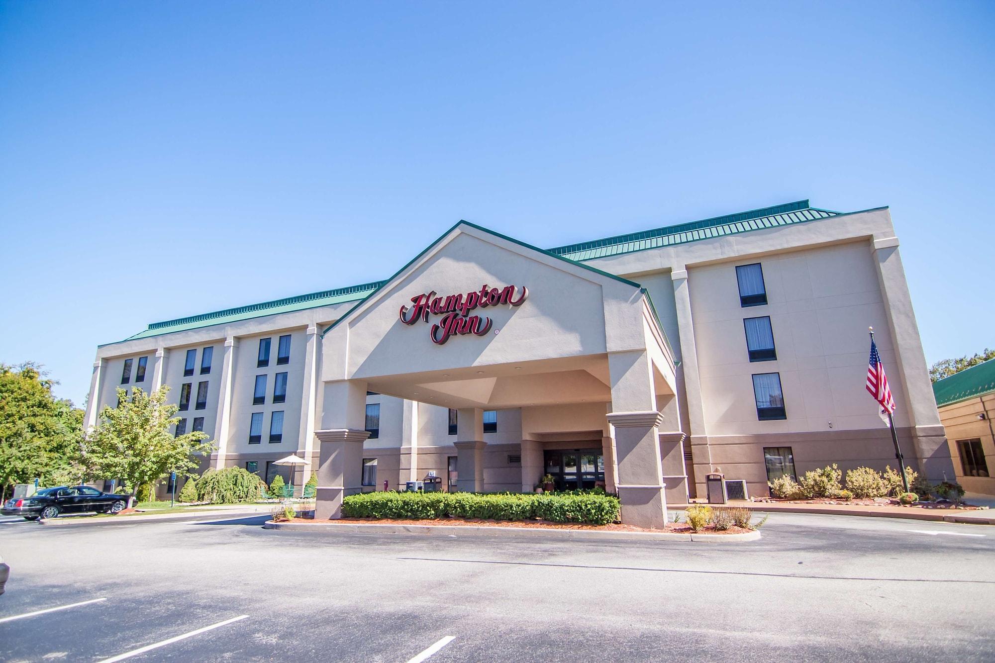 Vista Exterior Hampton Inn Groton