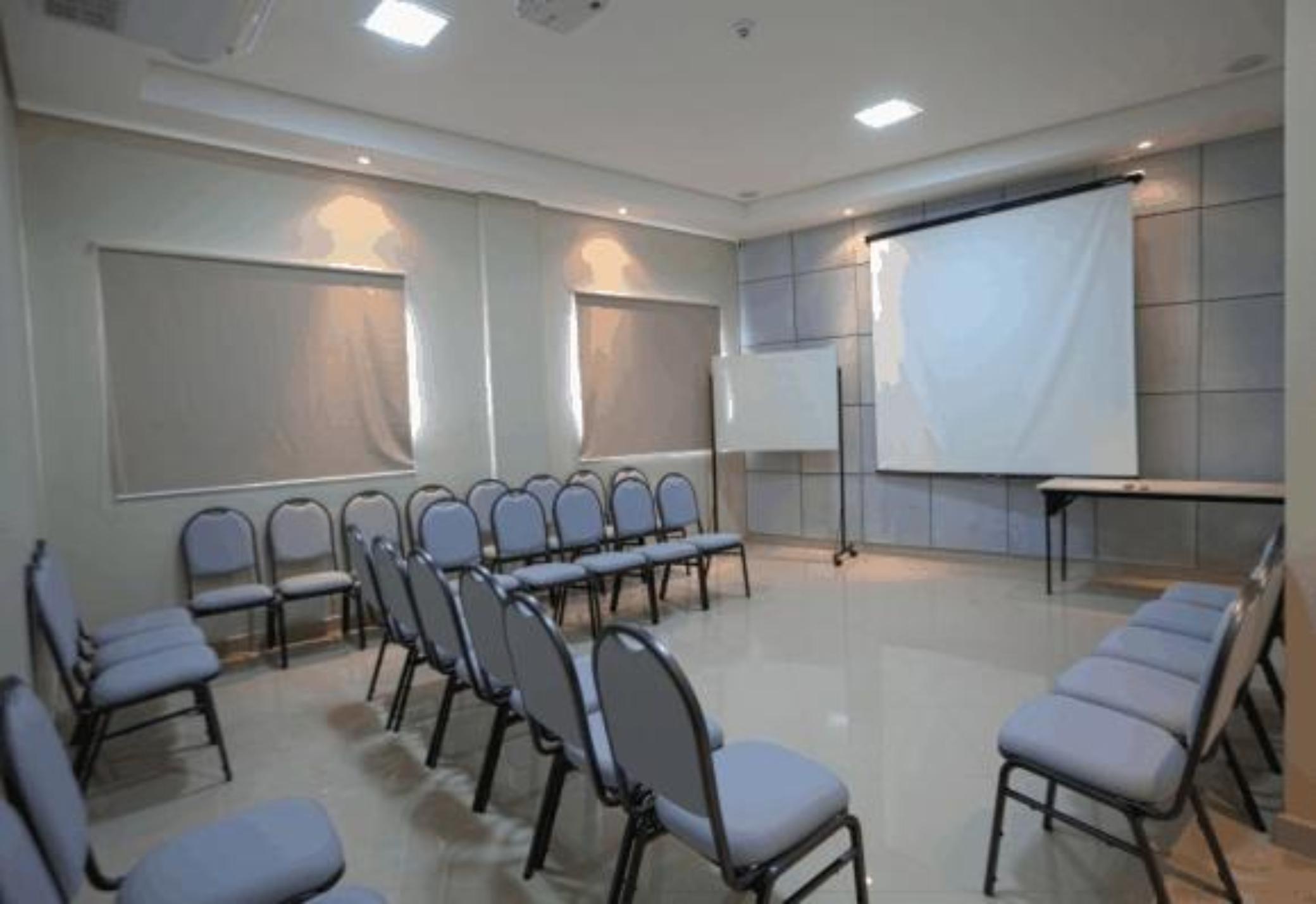 Varios Skala Traveling Hotel