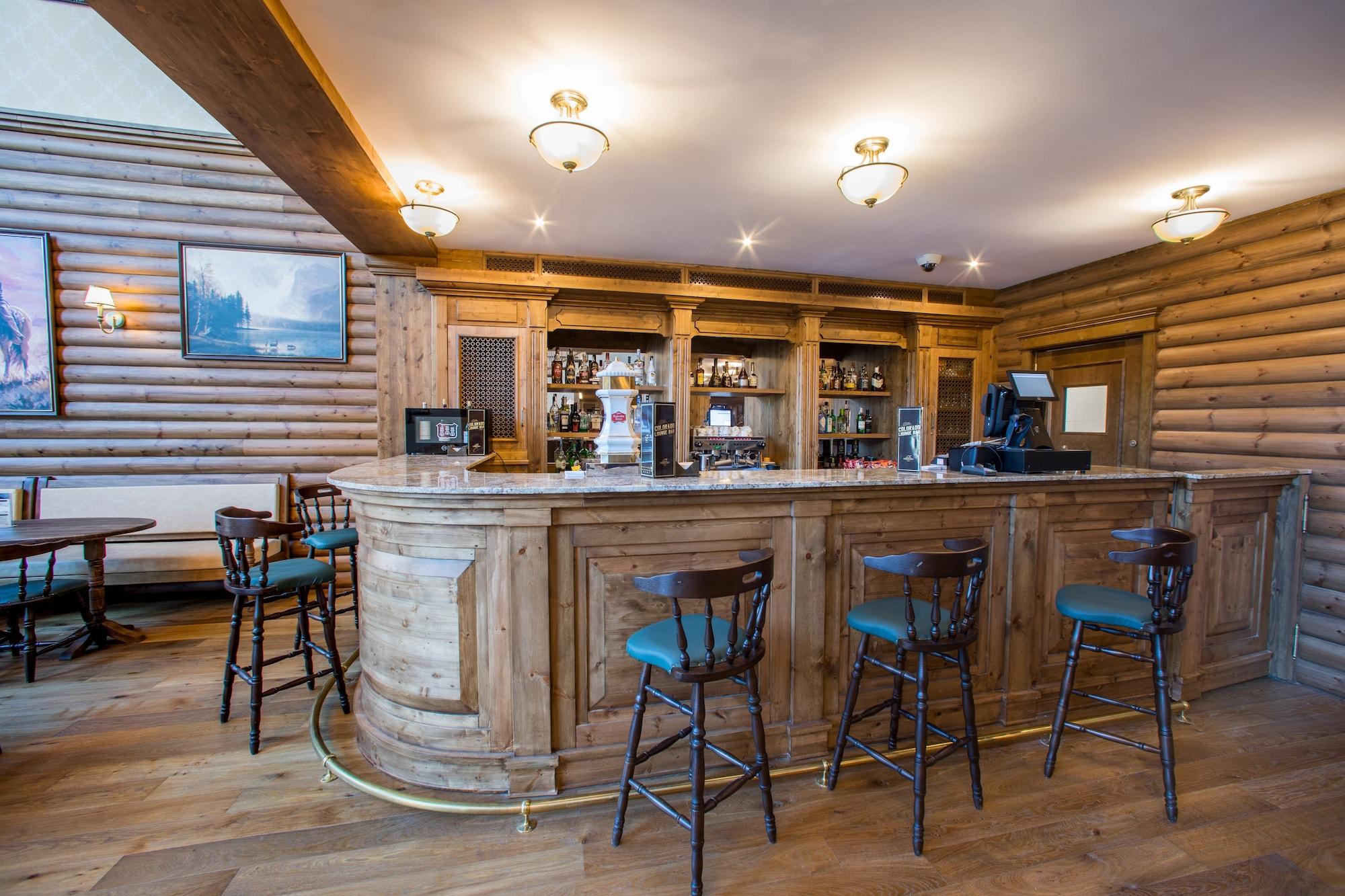 Bar/Salón PortAventura Hotel Colorado Creek - Includes unlimited access to PortAventura Park & 1 access to Ferrari Land