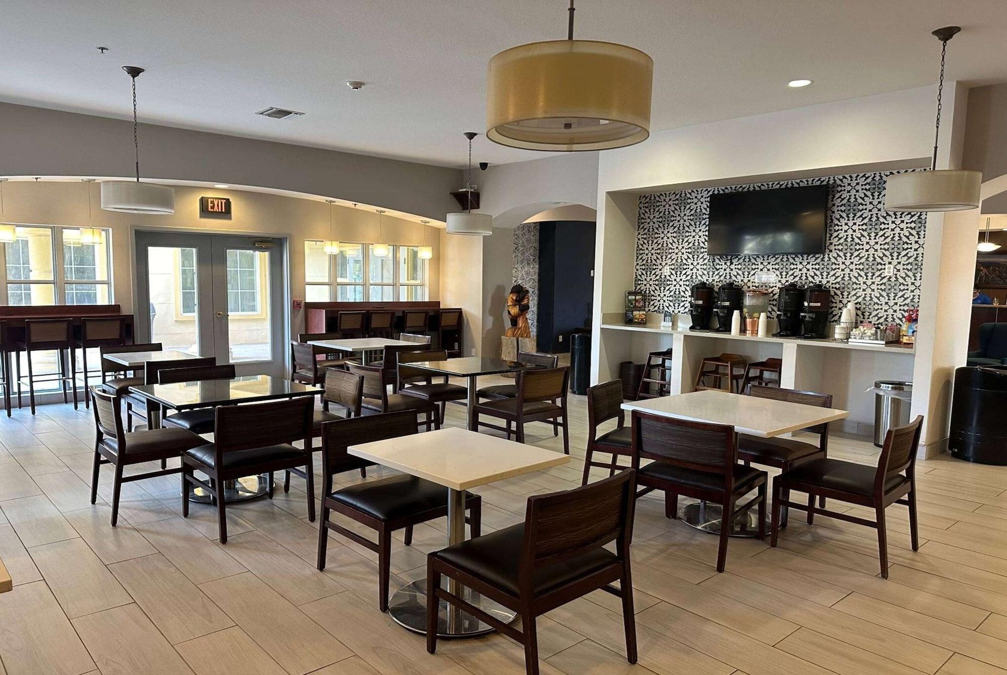 Restaurant La Quinta Inn & Suites by Wyndham Albuquerque Midtown