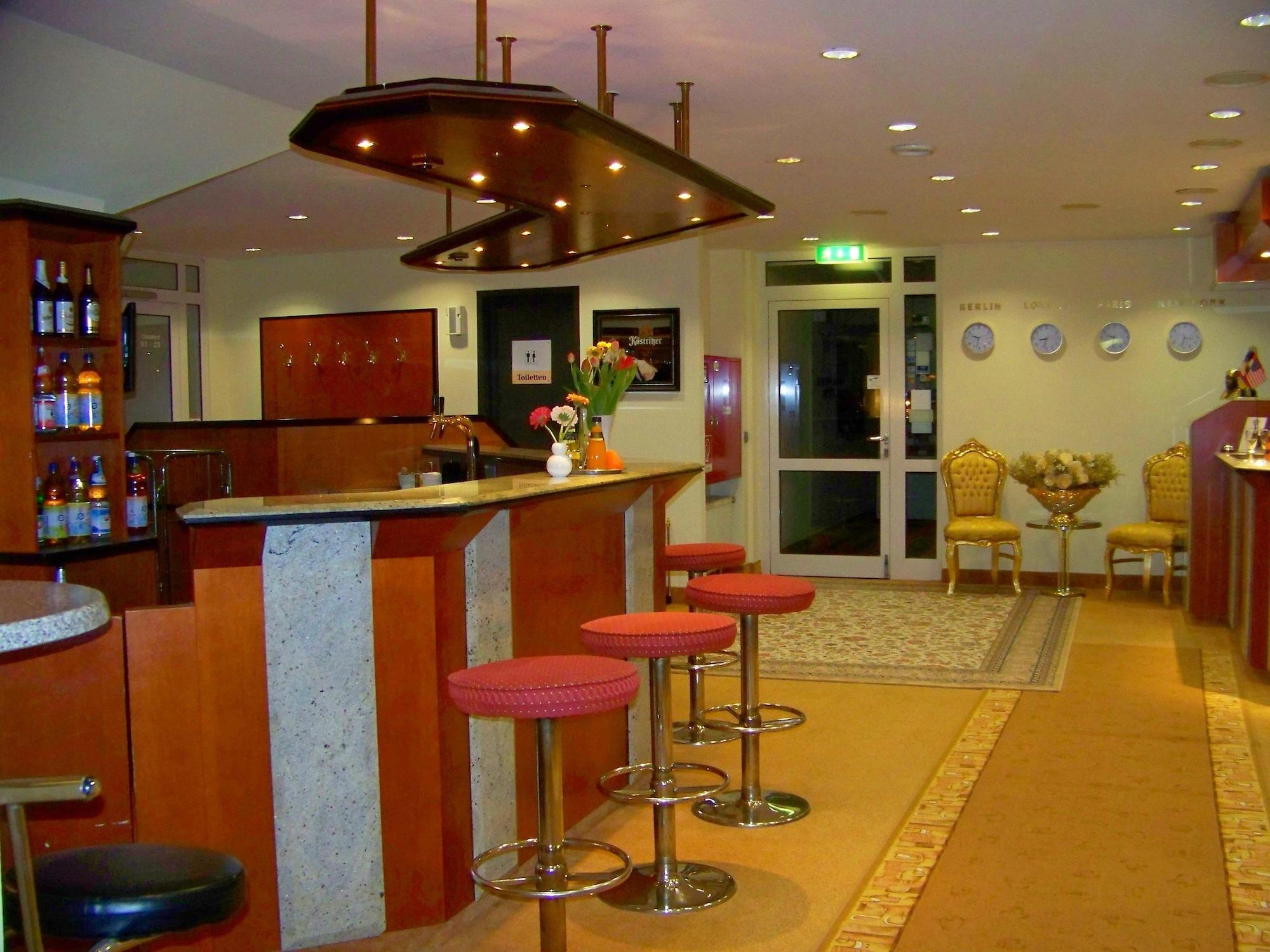 Bar/Salón Hotel Amadeus ROYAL Berlin