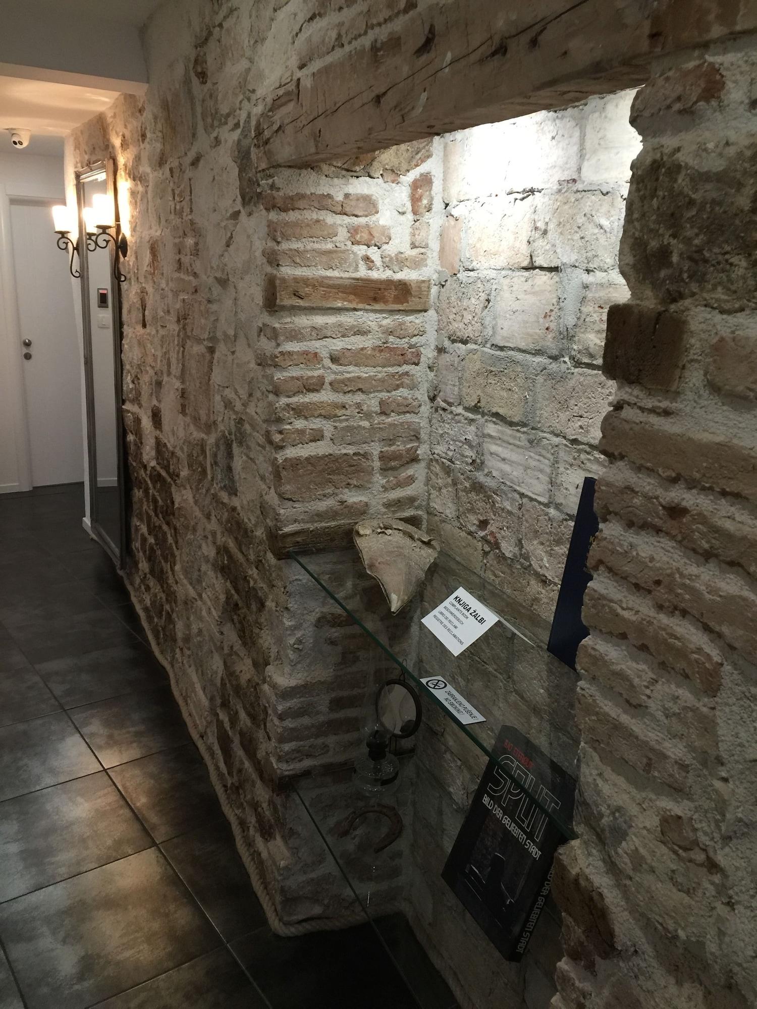 Comodidades del Alojamiento Palace Tartaglia