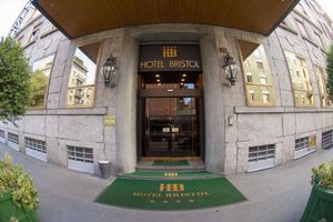 Alojamiento - Hotel Bristol