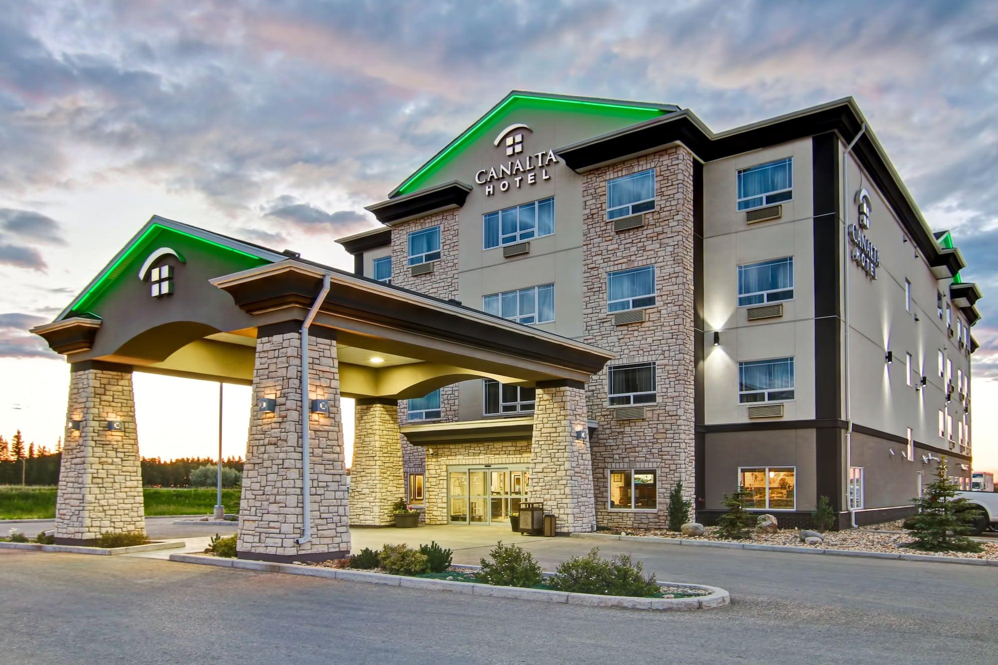 Vista Exterior Tisdale Canalta Hotel