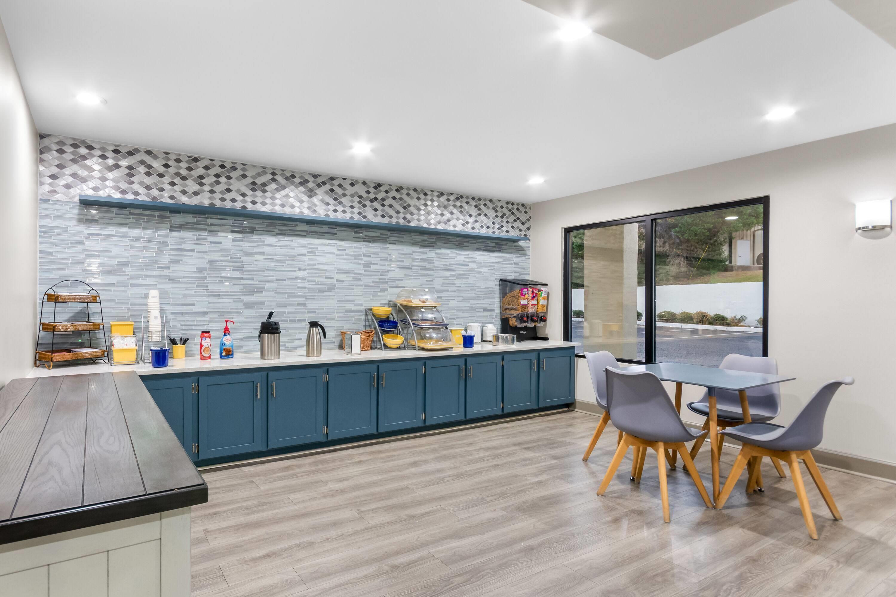 Restaurant Days Inn by Wyndham Enterprise