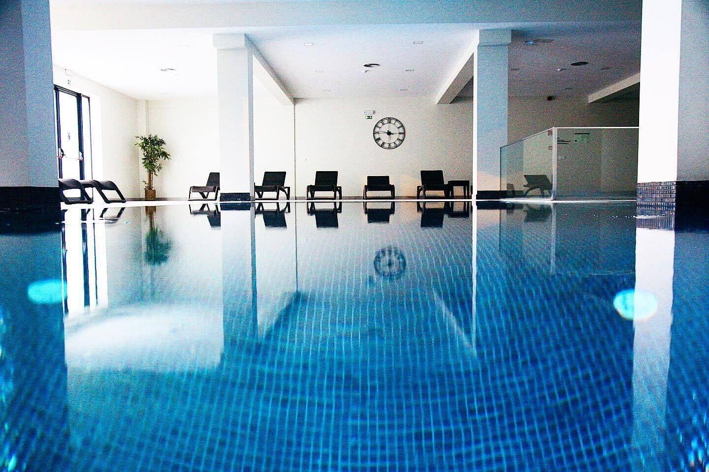 Varios Calamar Hotel