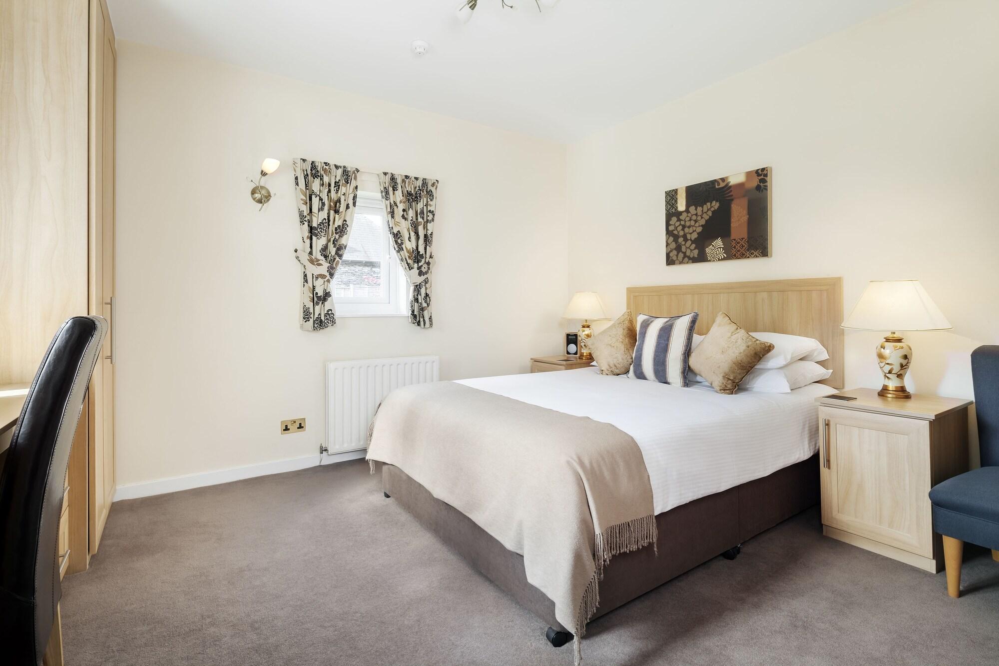 Varios Hawksmoor Guest House