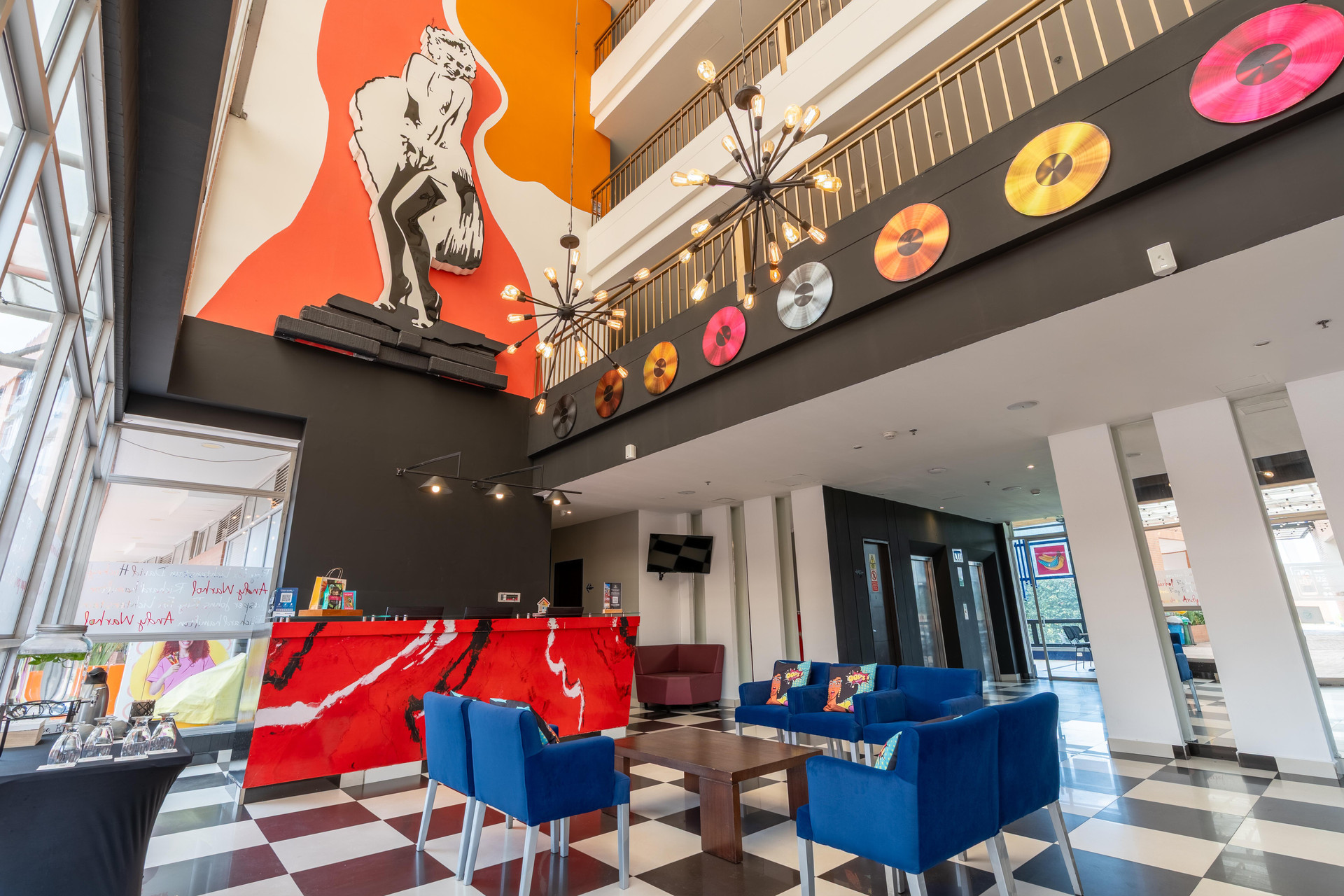 Vista Lobby Pop Art Hotel Tocancipá y Centro de Convenciones