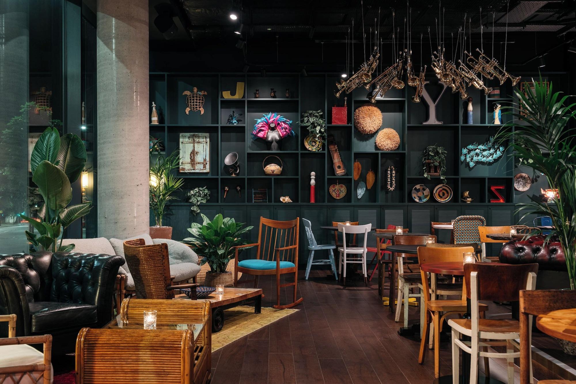 Sala de Reuniones Ruby Zoe Hotel London by IHG