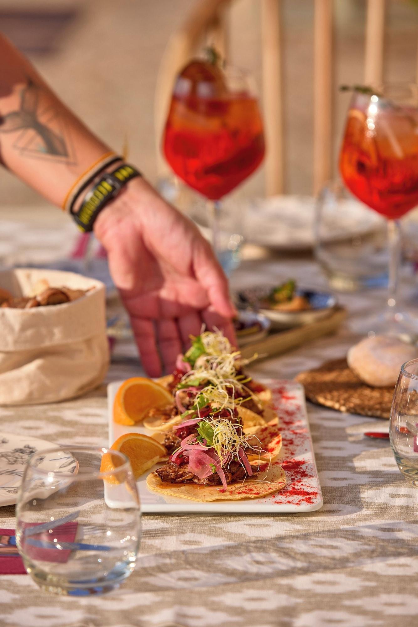 Vista Exterior Can Busquets - Hotel d'Interior