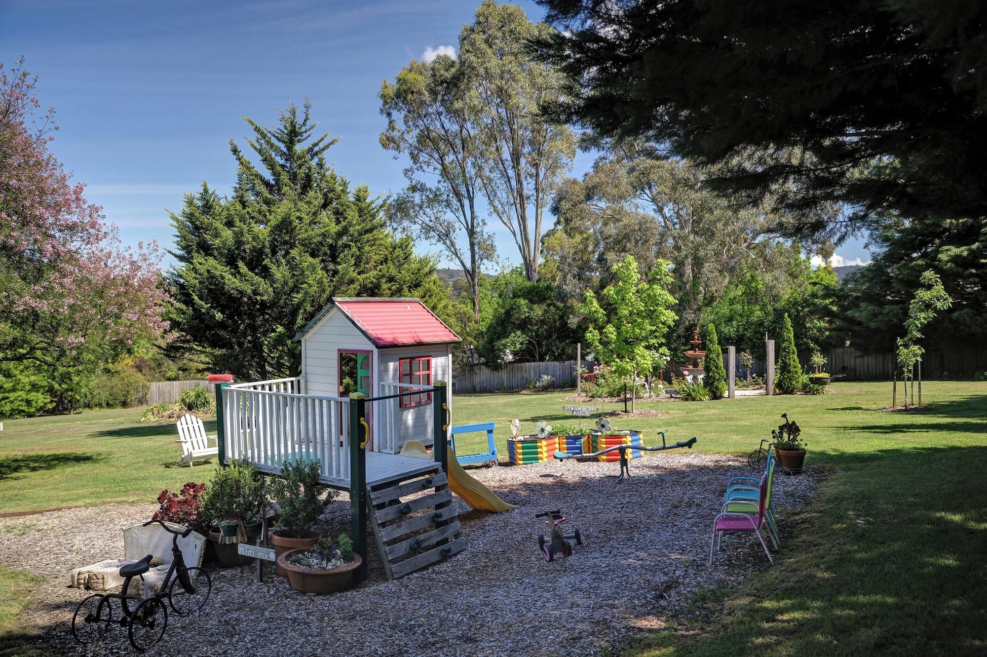 Instalaciones Recreativas Yarra Gables
