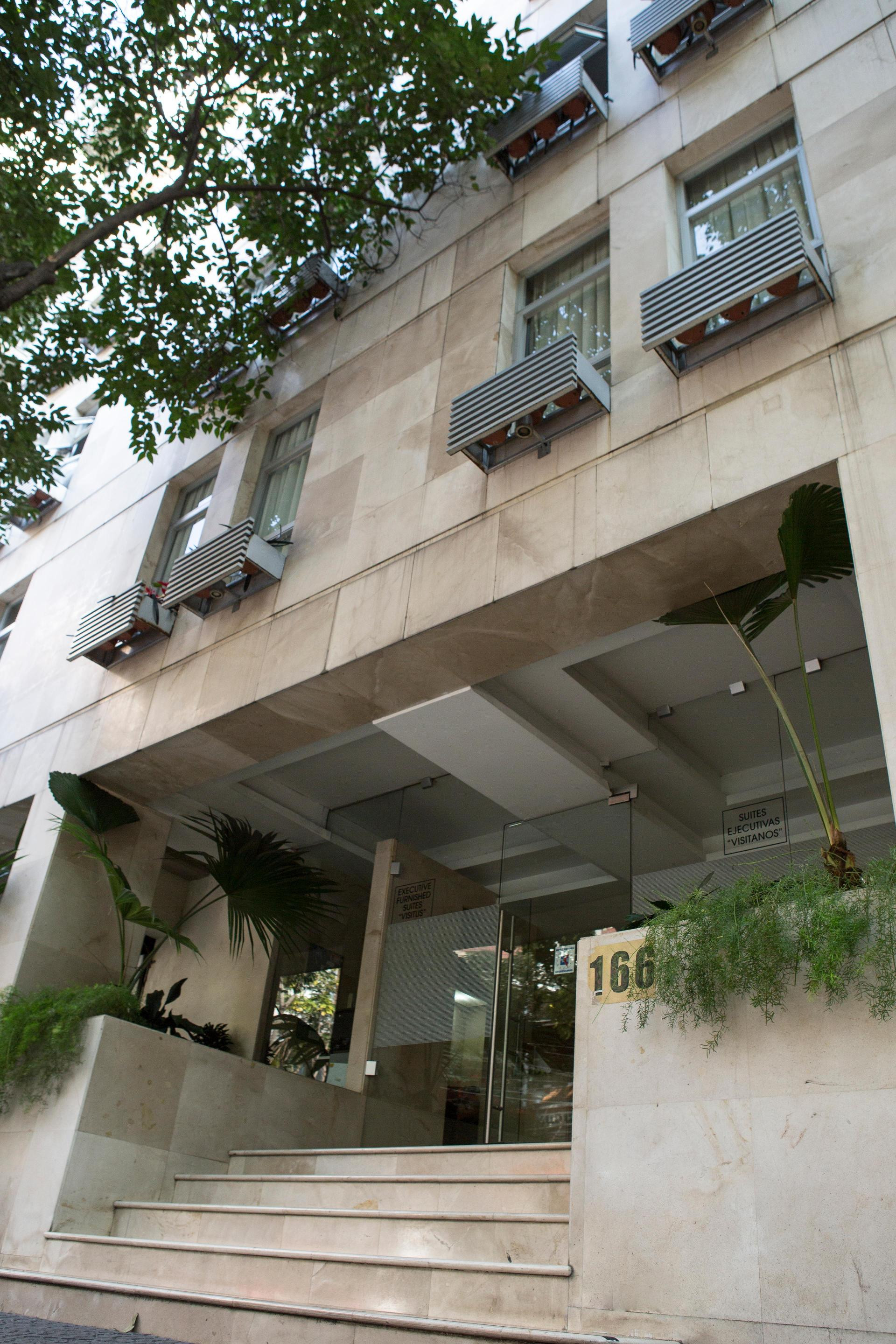 Vista Exterior Suites Giorgio