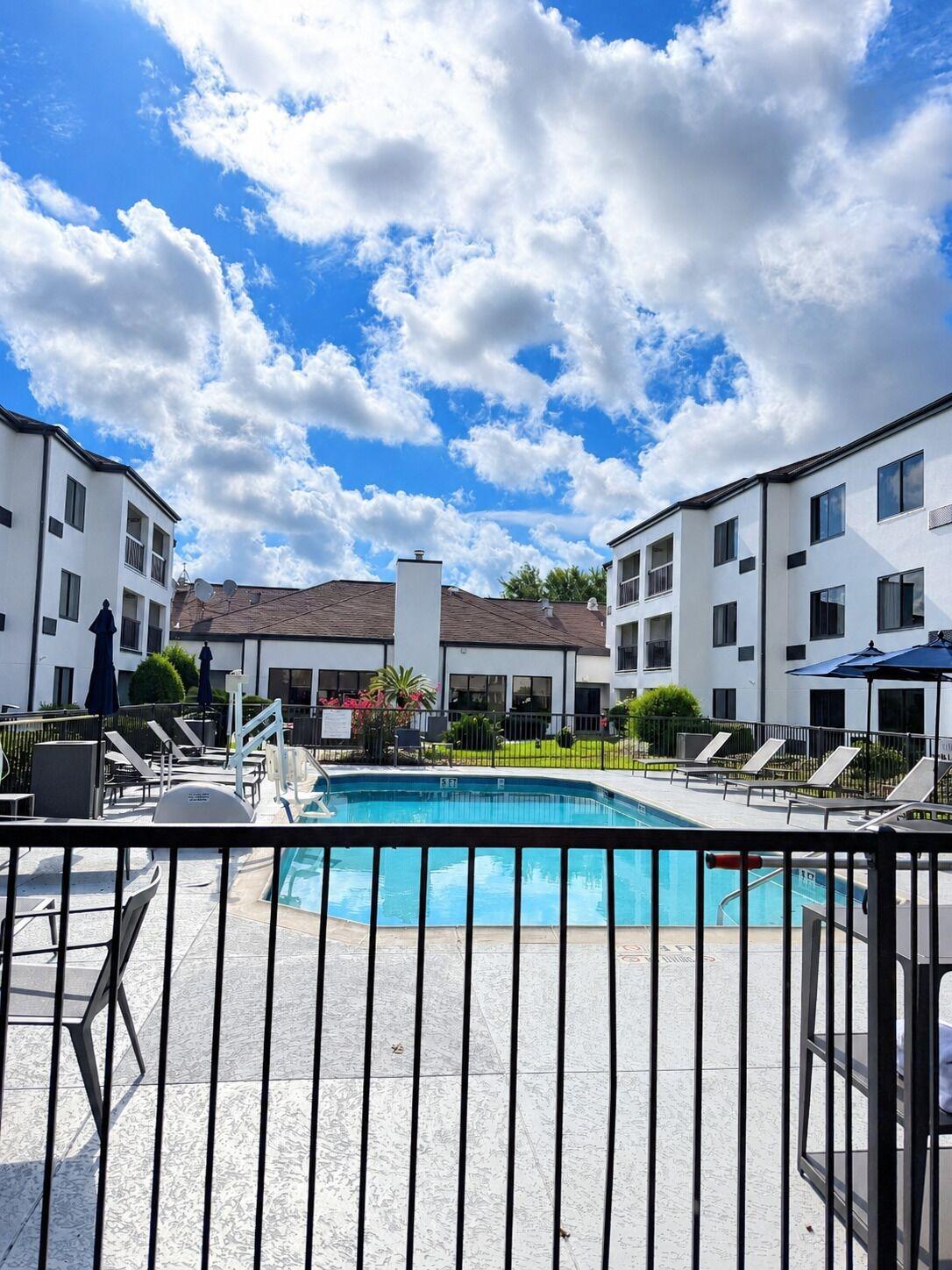 Vista Piscina Courtyard by Marriott Houston Hobby Airport