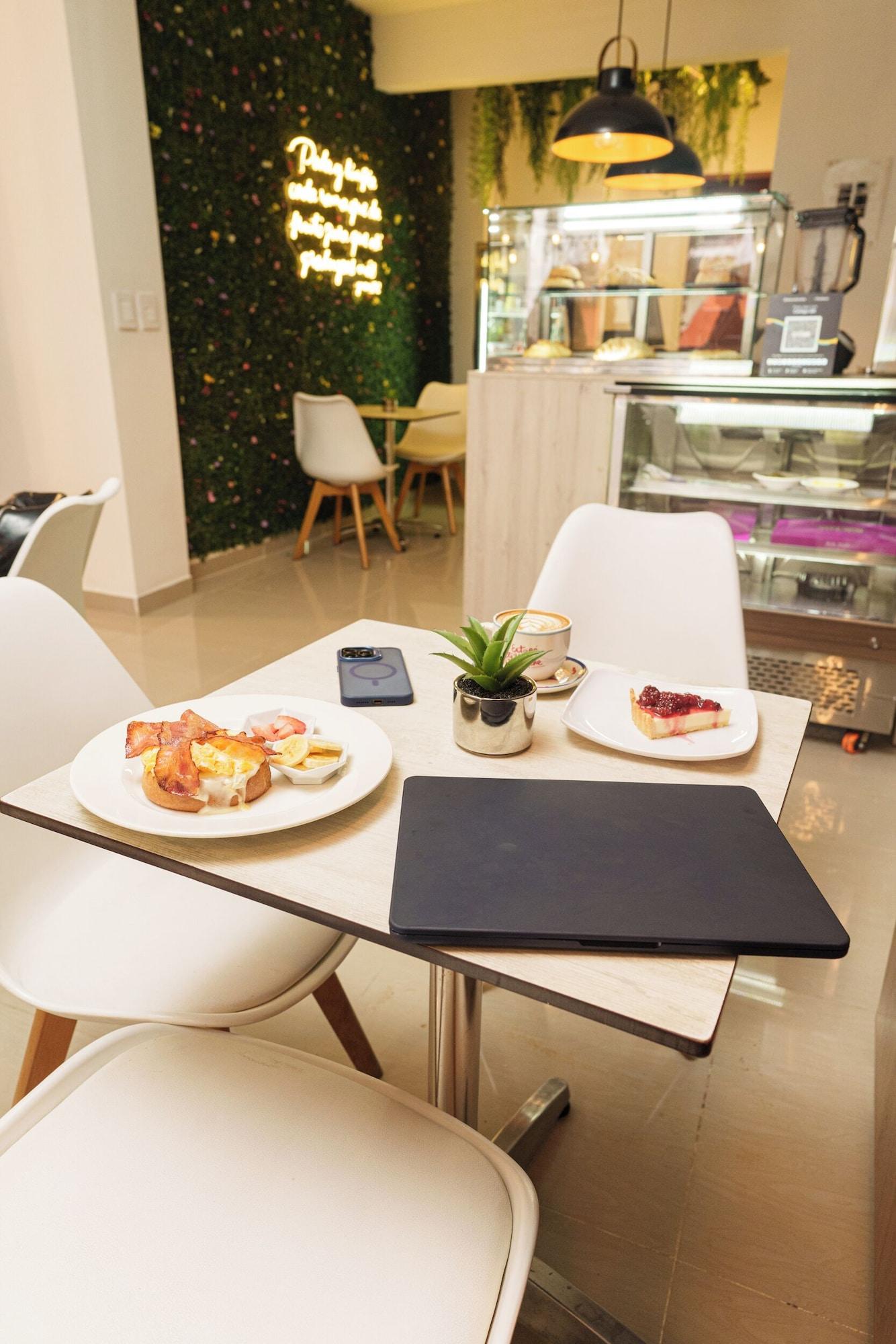 Restaurant Hotel On By Zenya Host